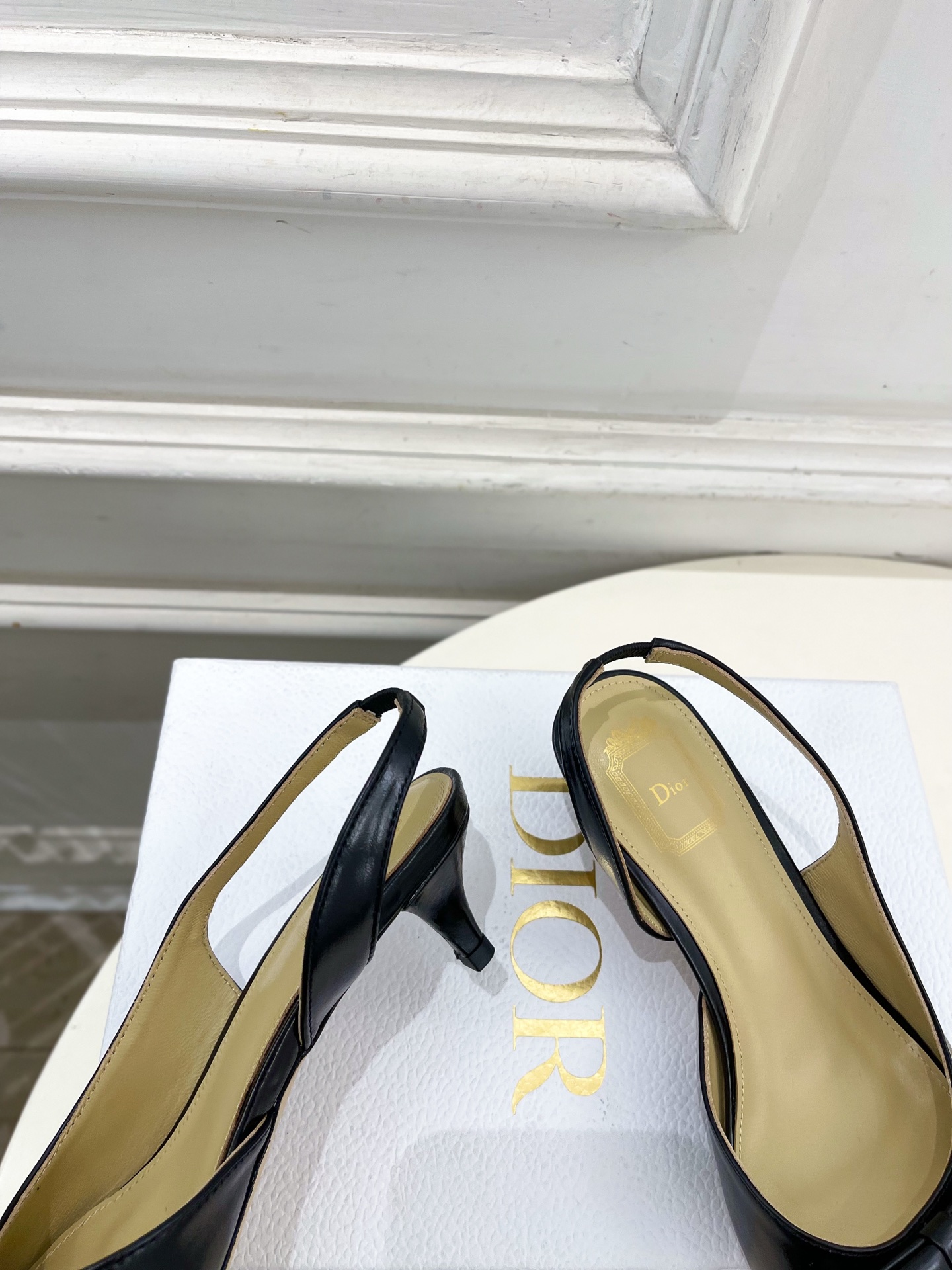 Dior |  迪奥  26𝐬𝐬 🧡💚2026春夏新品 顶级版本⚠️专柜主打新款 CD蝴蝶结鱼嘴中跟凉鞋