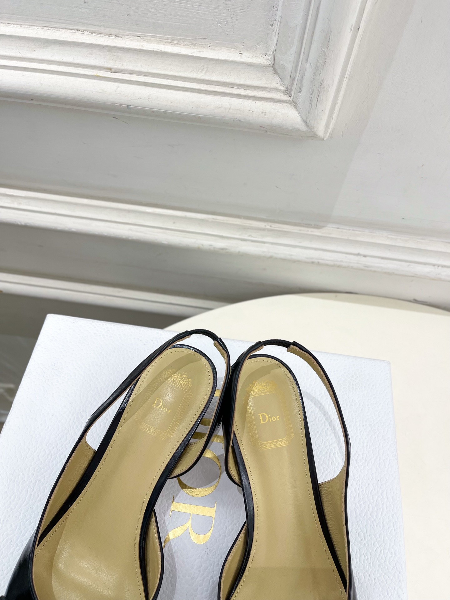 Dior |  迪奥  26𝐬𝐬 🧡💚2026春夏新品 顶级版本⚠️专柜主打新款 CD蝴蝶结鱼嘴中跟凉鞋