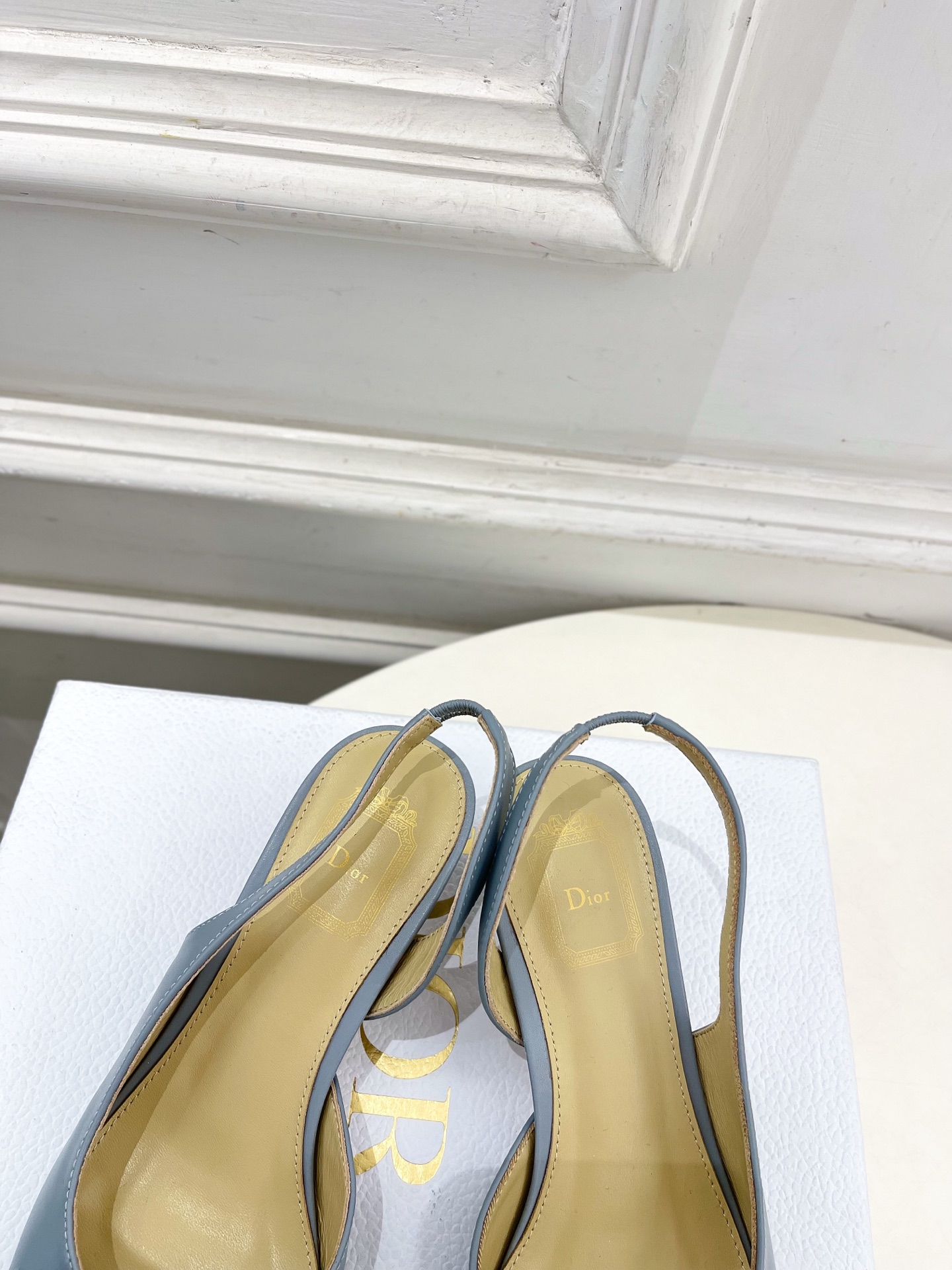 Dior |  迪奥  26𝐬𝐬 🧡💚2026春夏新品 顶级版本⚠️专柜主打新款 CD蝴蝶结鱼嘴中跟凉鞋