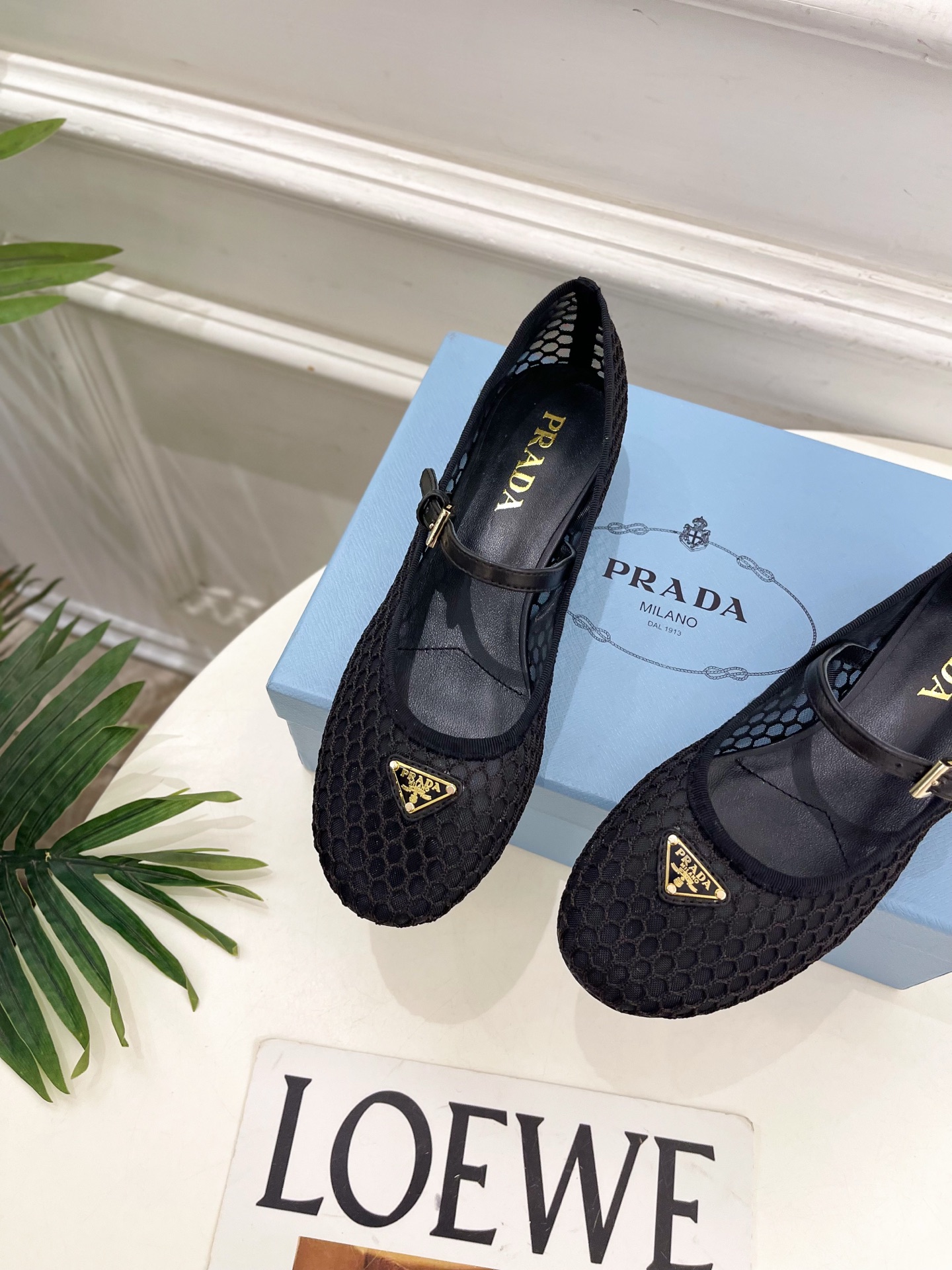Prada Style Leather Women's Shoes style reference detail image 6 from source 784780