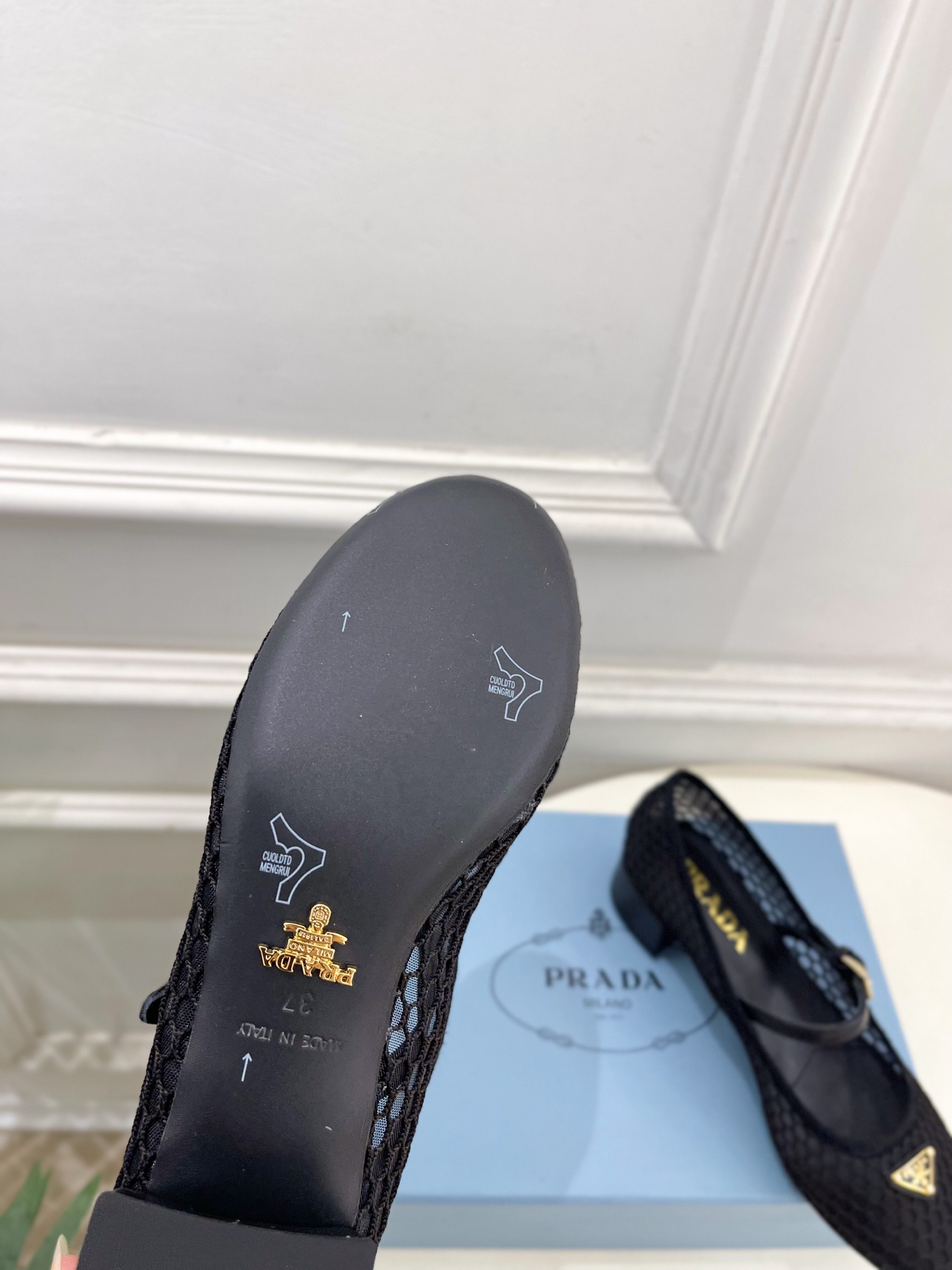 Prada Style Leather Women's Shoes style reference detail image 9 from source 784780