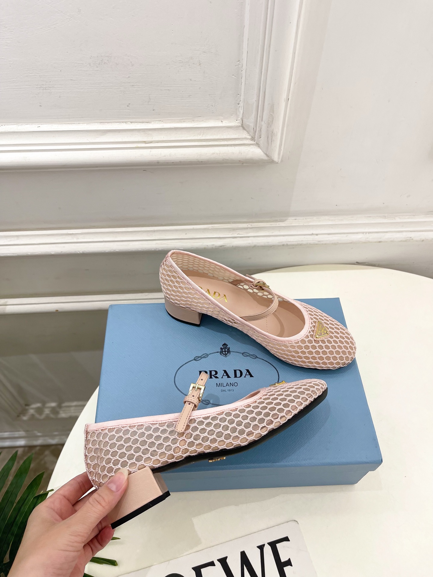 Prada Style Leather Women's Shoes style reference detail image 4 from source 784782
