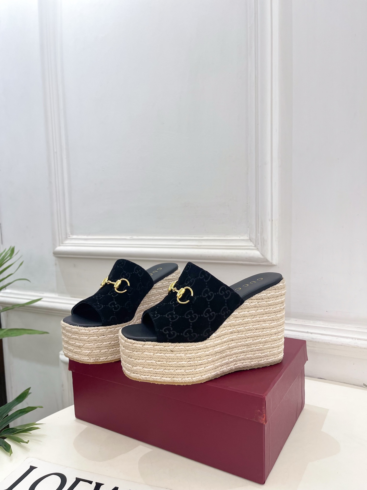 Gucci |  古驰 26𝐬𝐬 ⭐️   G家 主打系列终于面世，狠货值得期待！原有的经典 创造新设计