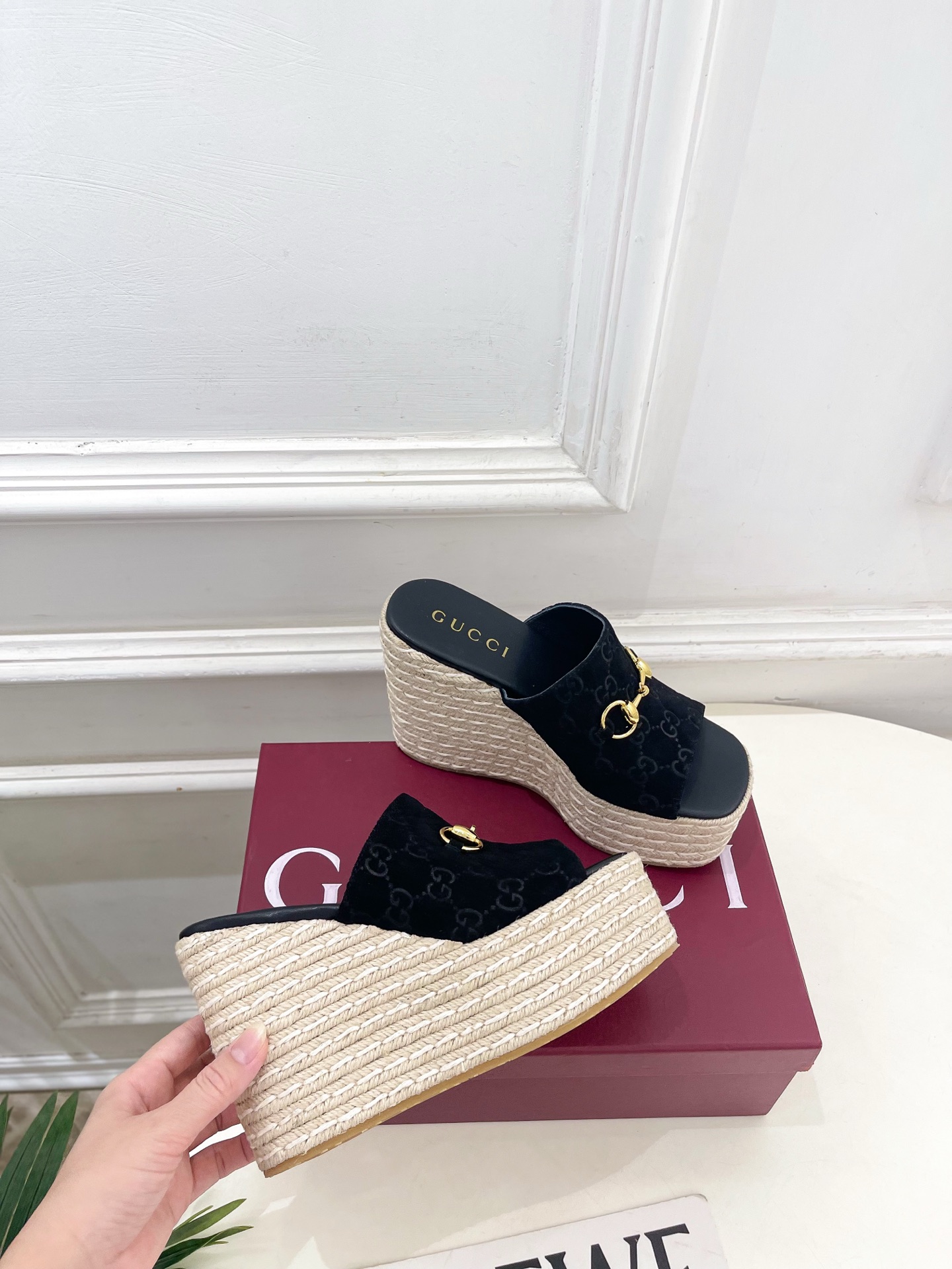 Gucci |  古驰 26𝐬𝐬 ⭐️   G家 主打系列终于面世，狠货值得期待！原有的经典 创造新设计