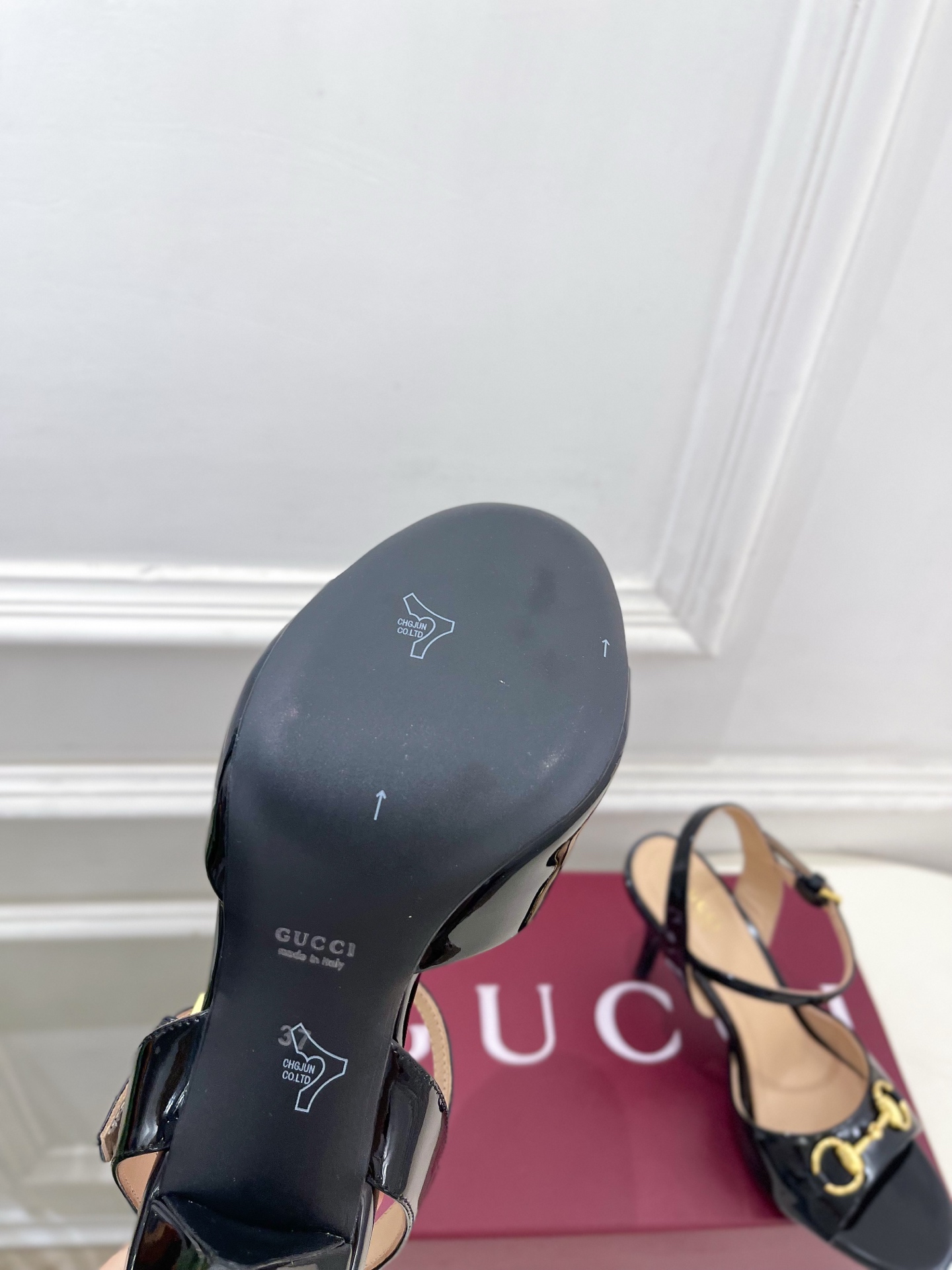 Gucci |  古驰  26𝐬𝐬 ⭐️ G家 主打系列终于面世，狠货值得期待！原有的经典 创造新设计 