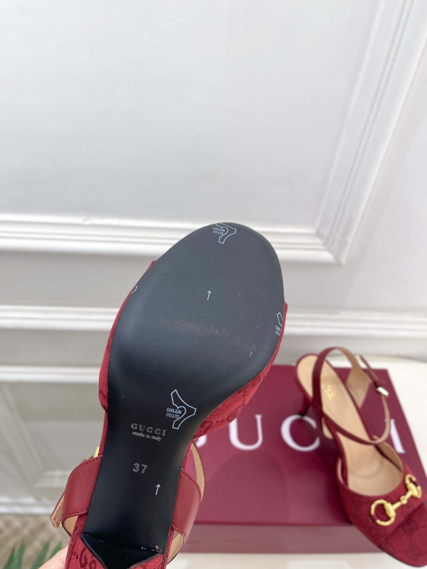 Gucci |  古驰  26𝐬𝐬 ⭐️ G家 主打系列终于面世，狠货值得期待！原有的经典 创造新设计 