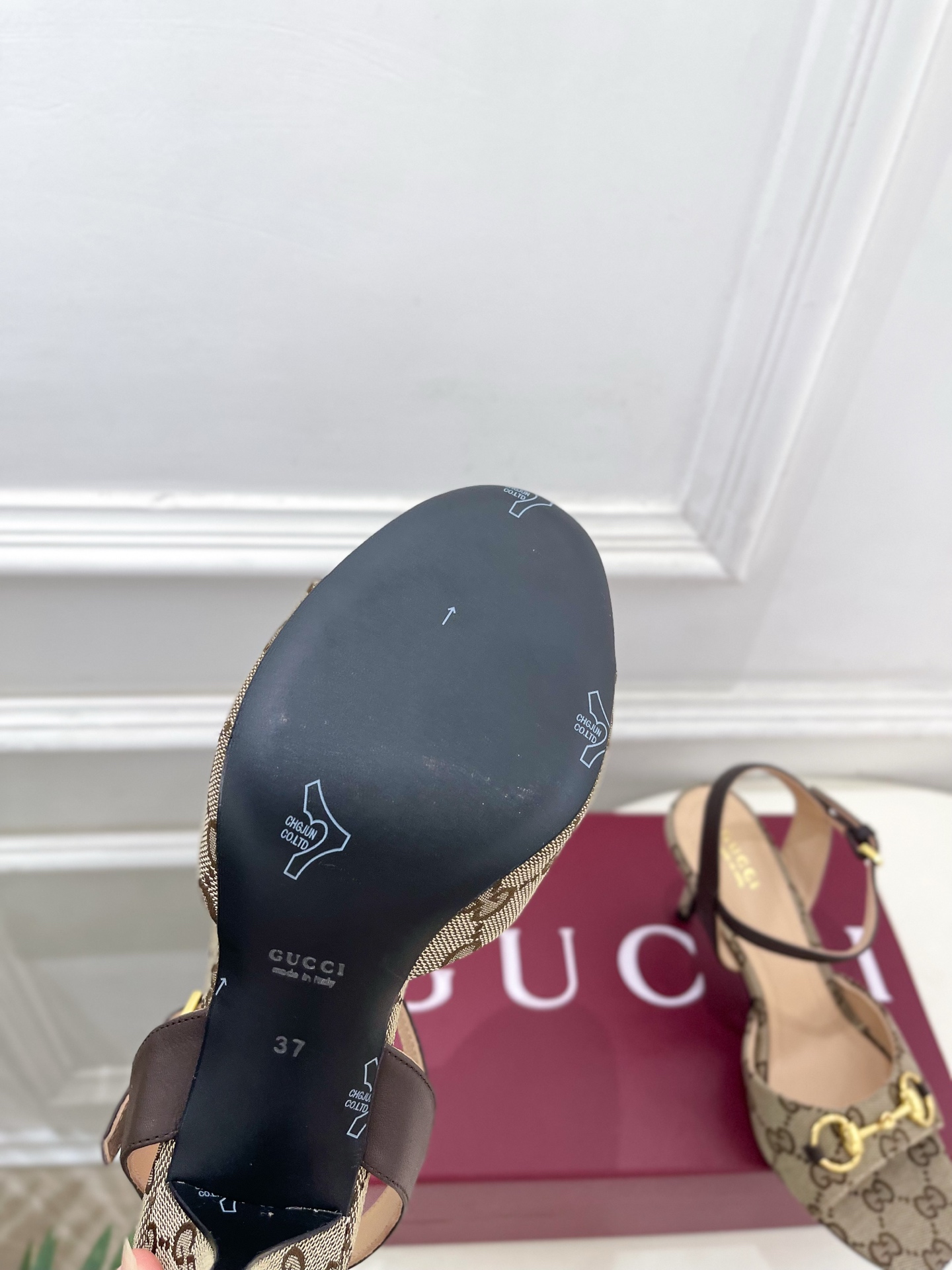 Gucci |  古驰  26𝐬𝐬 ⭐️ G家 主打系列终于面世，狠货值得期待！原有的经典 创造新设计 