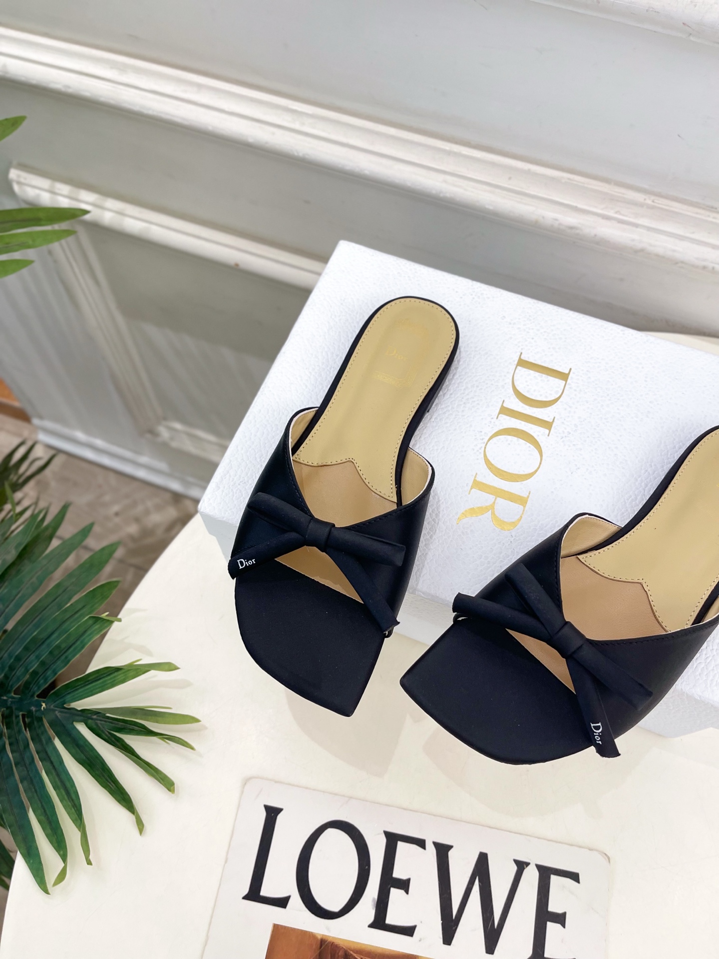 Dior |  迪奥  26𝐬𝐬 🧡💚2026春夏新品 顶级版本⚠️专柜主打新款 CD蝴蝶结鱼嘴平底拖鞋