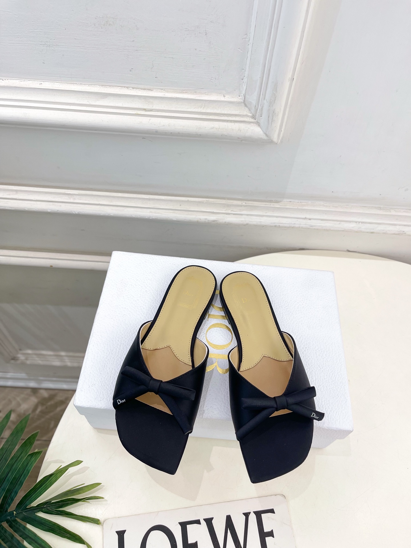 Dior |  迪奥  26𝐬𝐬 🧡💚2026春夏新品 顶级版本⚠️专柜主打新款 CD蝴蝶结鱼嘴平底拖鞋