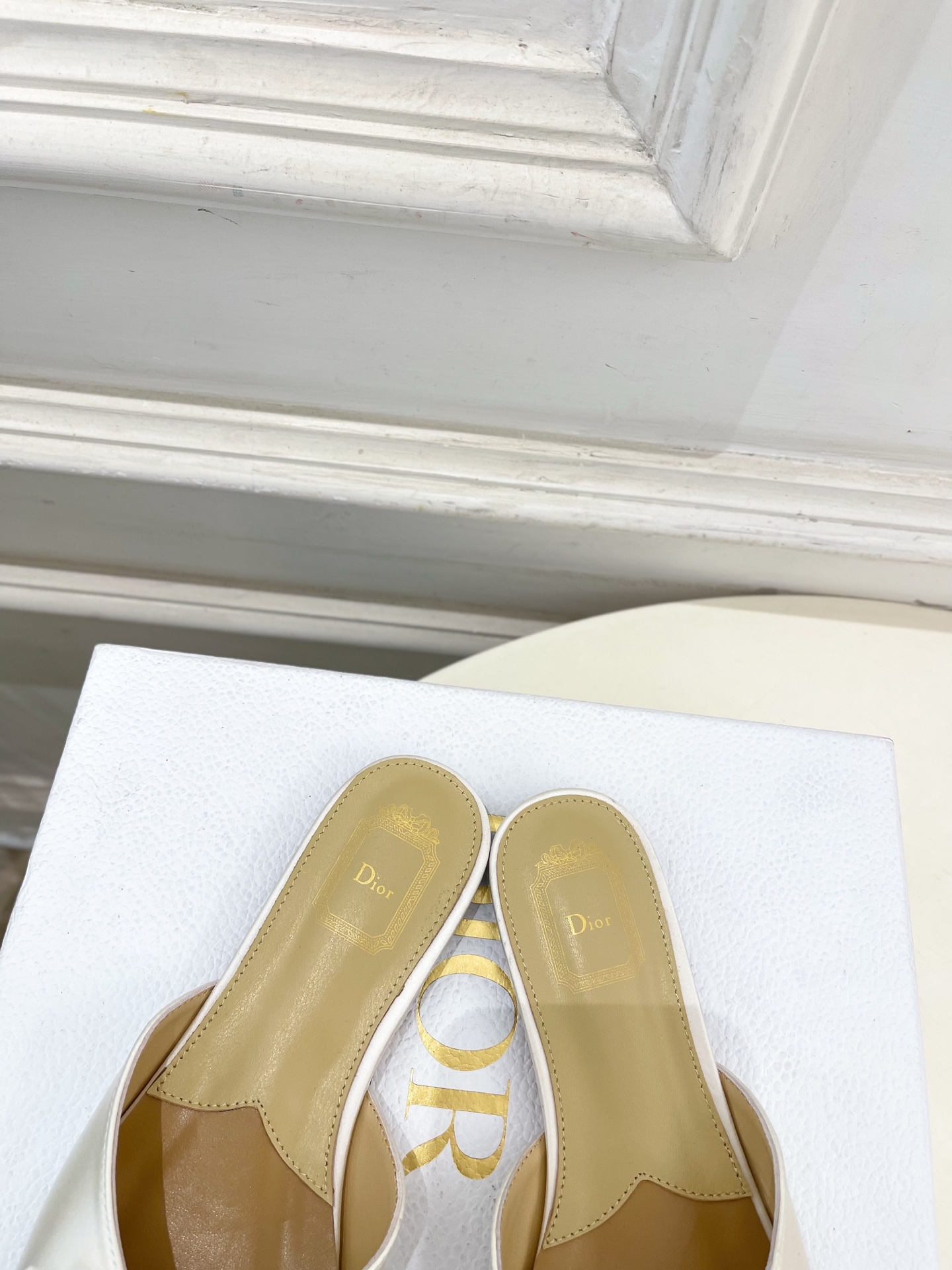 Dior |  迪奥  26𝐬𝐬 🧡💚2026春夏新品 顶级版本⚠️专柜主打新款 CD蝴蝶结鱼嘴平底拖鞋