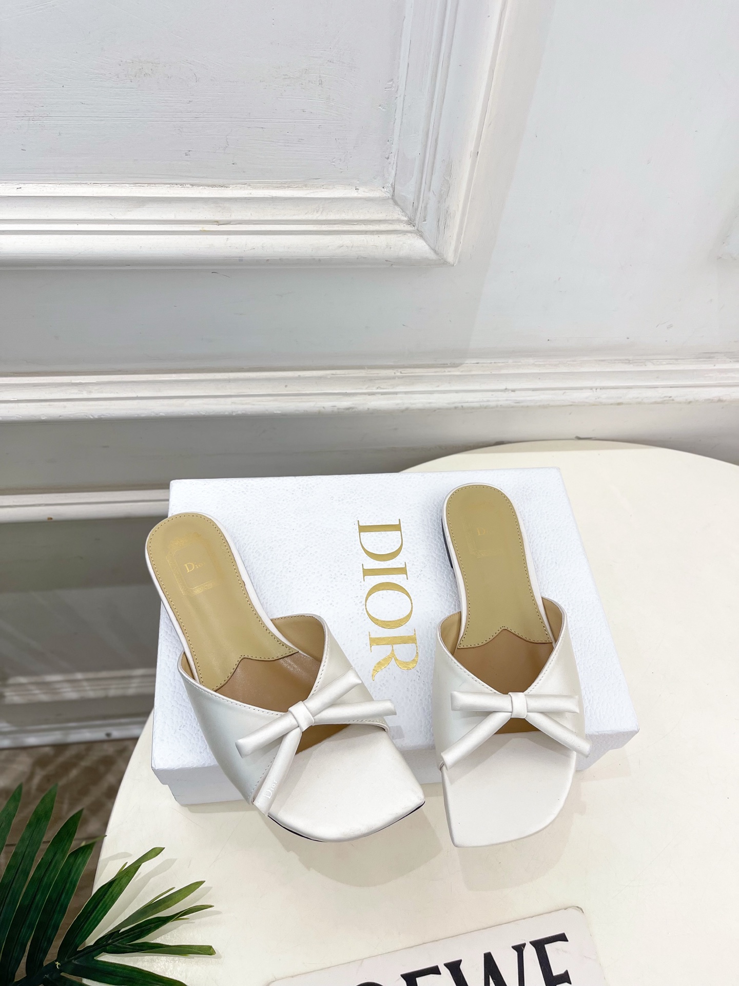 Dior |  迪奥  26𝐬𝐬 🧡💚2026春夏新品 顶级版本⚠️专柜主打新款 CD蝴蝶结鱼嘴平底拖鞋