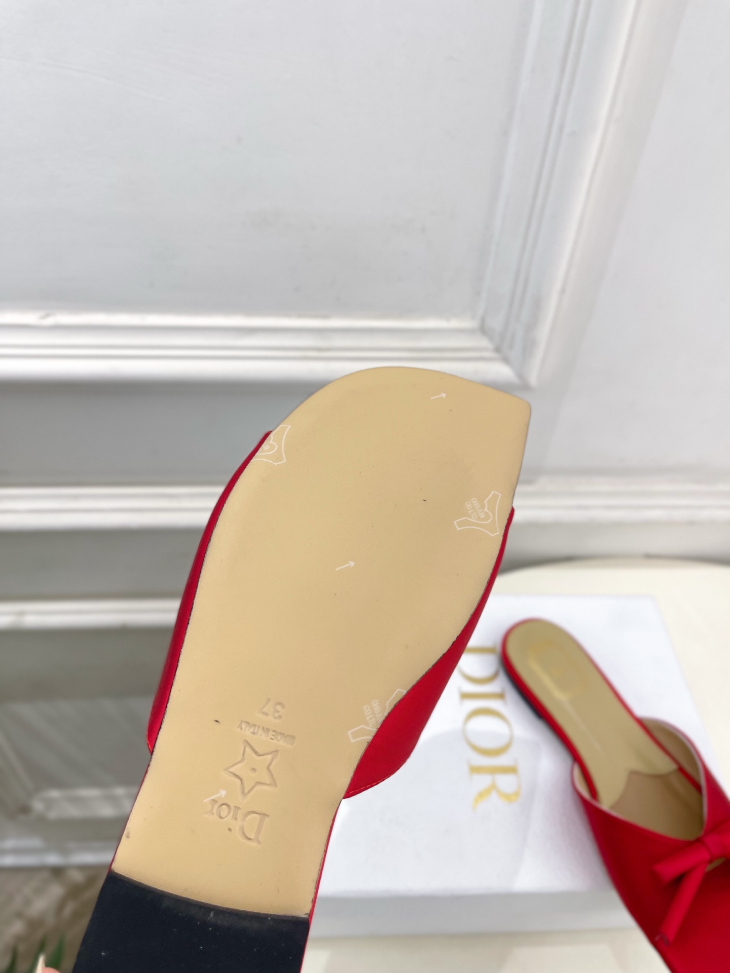 Dior |  迪奥  26𝐬𝐬 🧡💚2026春夏新品 顶级版本⚠️专柜主打新款 CD蝴蝶结鱼嘴平底拖鞋