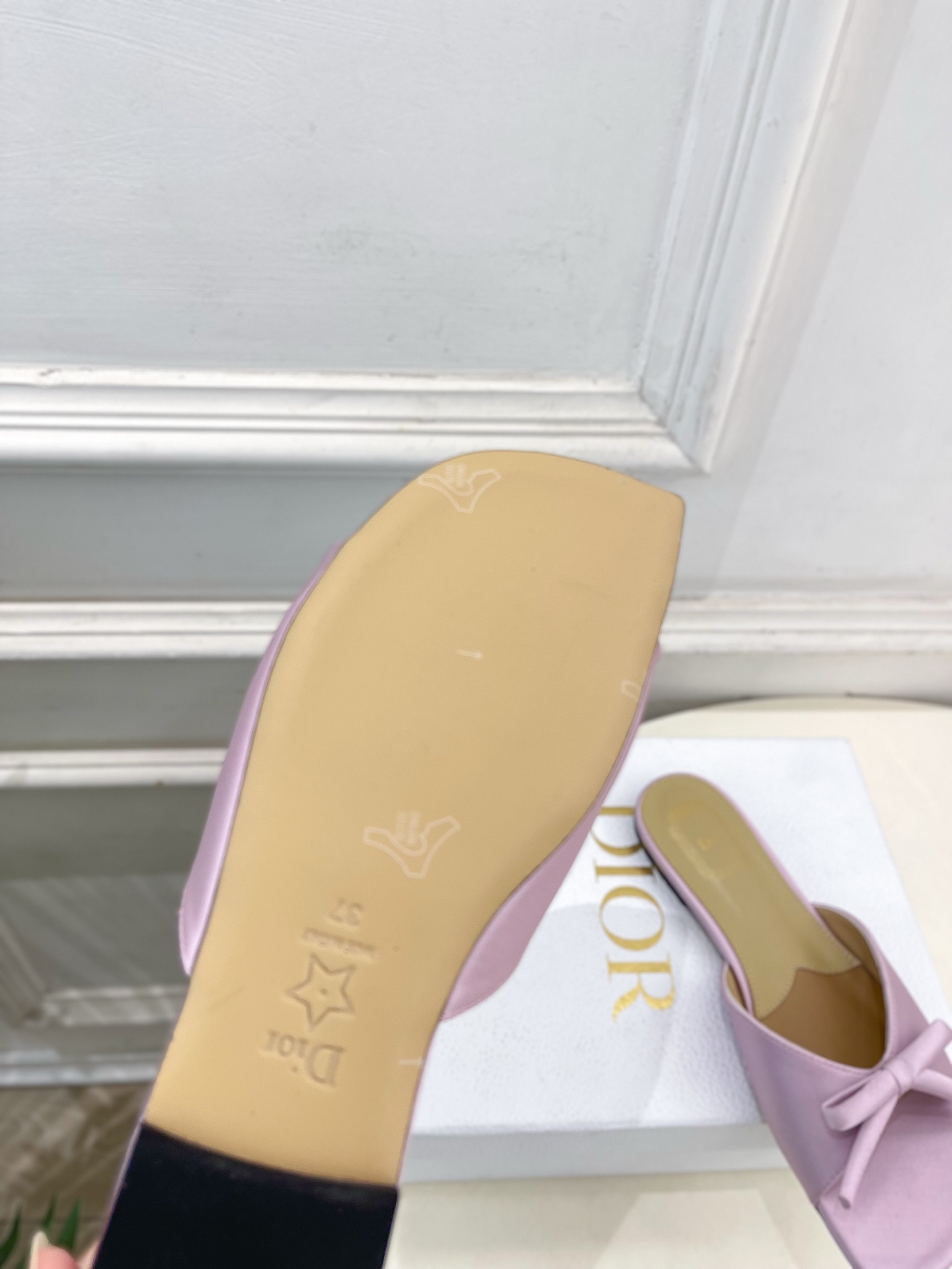 Dior |  迪奥  26𝐬𝐬 🧡💚2026春夏新品 顶级版本⚠️专柜主打新款 CD蝴蝶结鱼嘴平底拖鞋