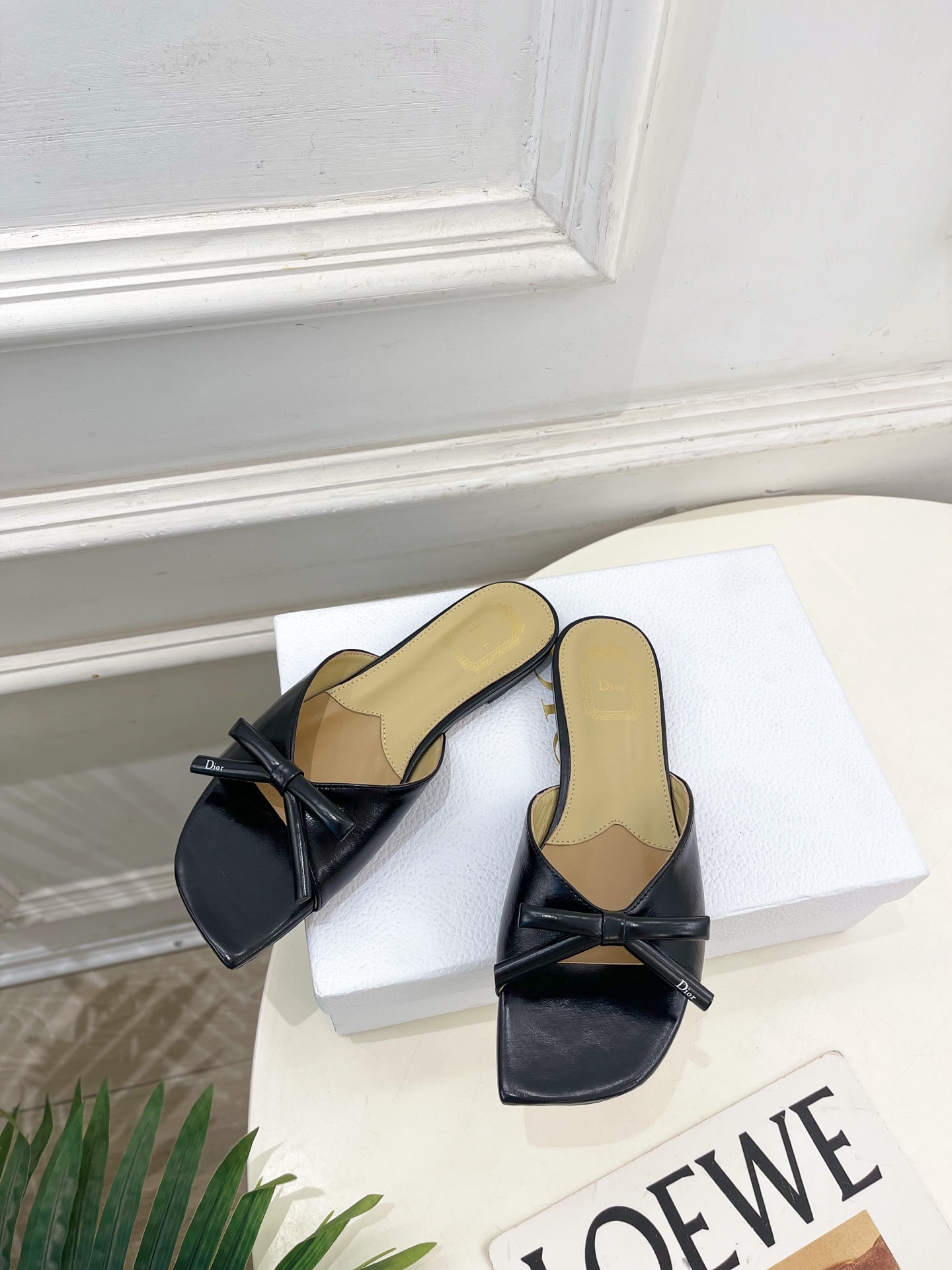 Dior |  迪奥  26𝐬𝐬 🧡💚2026春夏新品 顶级版本⚠️专柜主打新款 CD蝴蝶结鱼嘴平底拖鞋