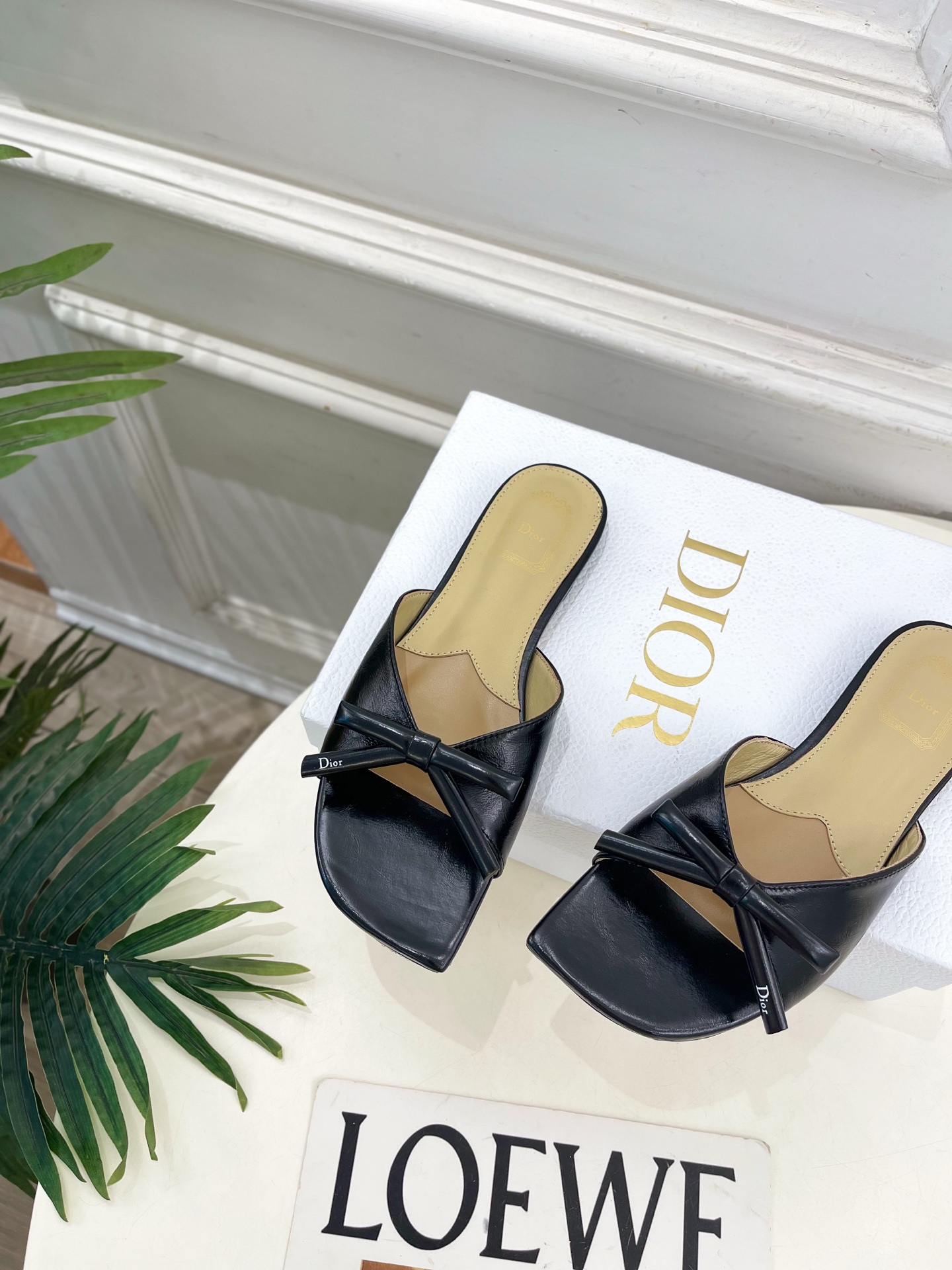 Dior |  迪奥  26𝐬𝐬 🧡💚2026春夏新品 顶级版本⚠️专柜主打新款 CD蝴蝶结鱼嘴平底拖鞋