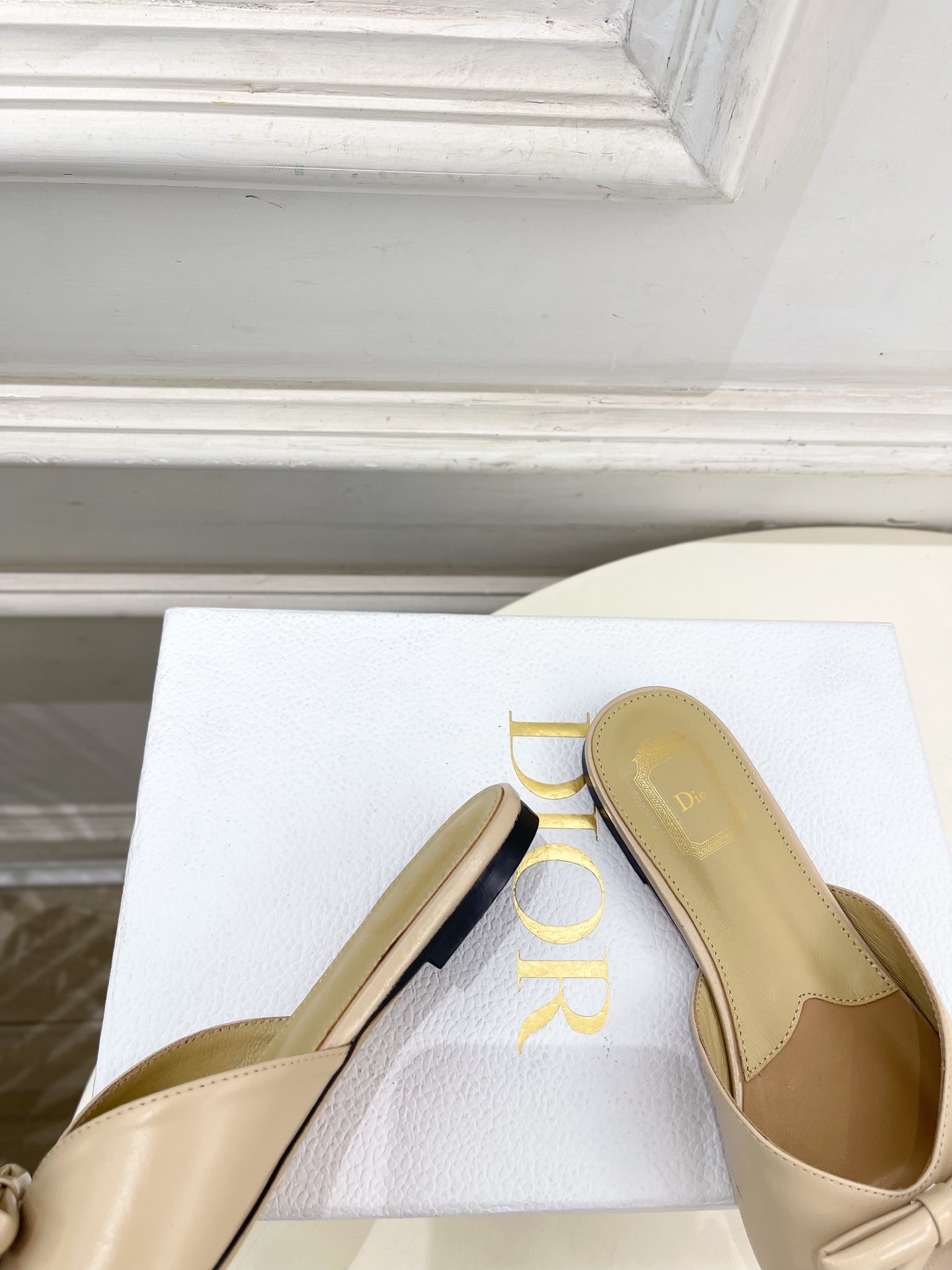 Dior |  迪奥  26𝐬𝐬 🧡💚2026春夏新品 顶级版本⚠️专柜主打新款 CD蝴蝶结鱼嘴平底拖鞋