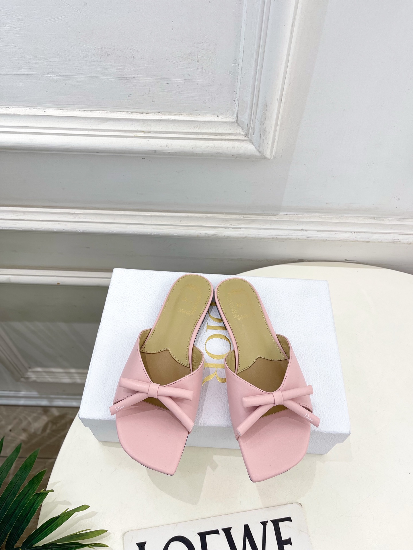 Dior |  迪奥  26𝐬𝐬 🧡💚2026春夏新品 顶级版本⚠️专柜主打新款 CD蝴蝶结鱼嘴平底拖鞋