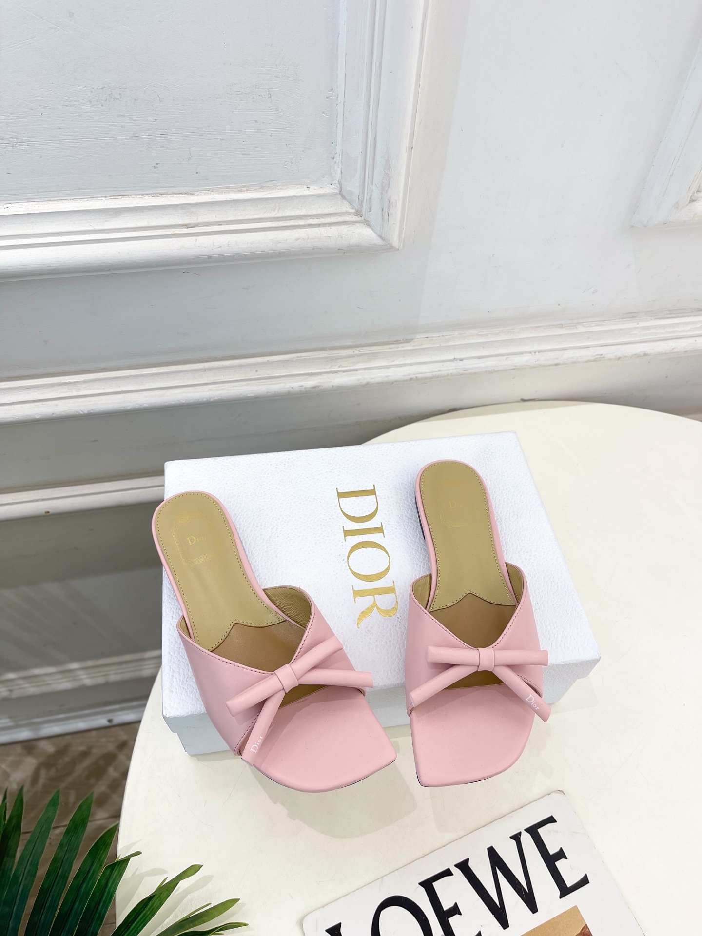 Dior |  迪奥  26𝐬𝐬 🧡💚2026春夏新品 顶级版本⚠️专柜主打新款 CD蝴蝶结鱼嘴平底拖鞋