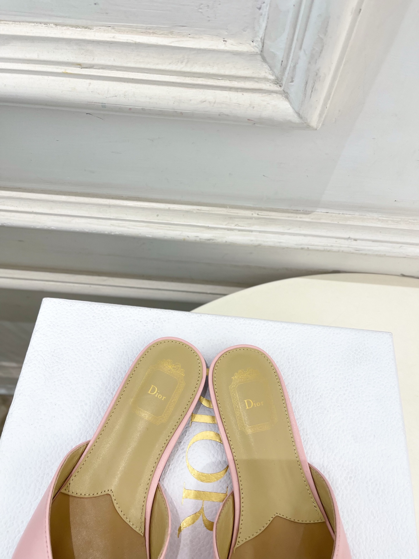 Dior |  迪奥  26𝐬𝐬 🧡💚2026春夏新品 顶级版本⚠️专柜主打新款 CD蝴蝶结鱼嘴平底拖鞋
