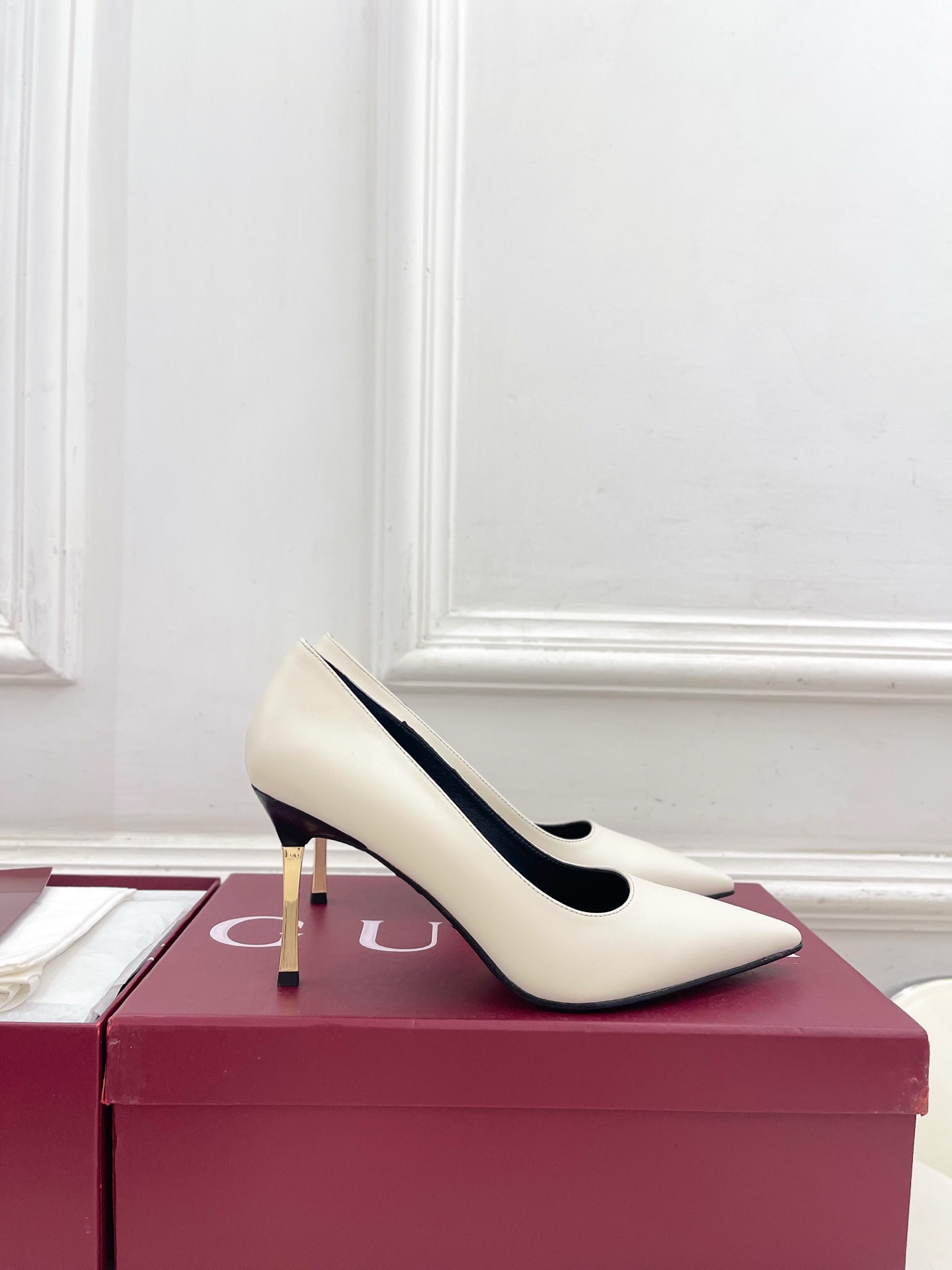Designer Heeled Shoe