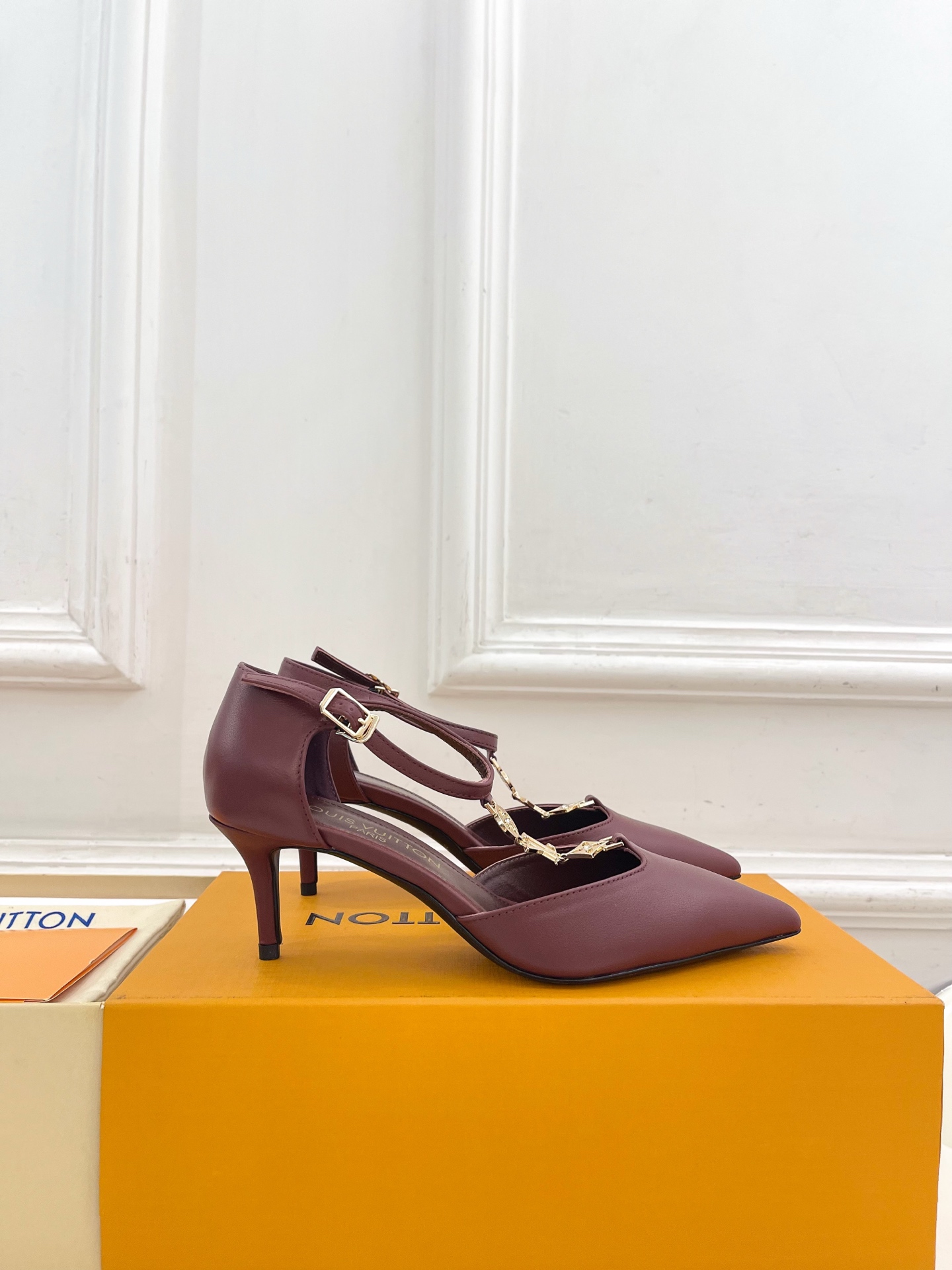 Designer Heeled Shoe