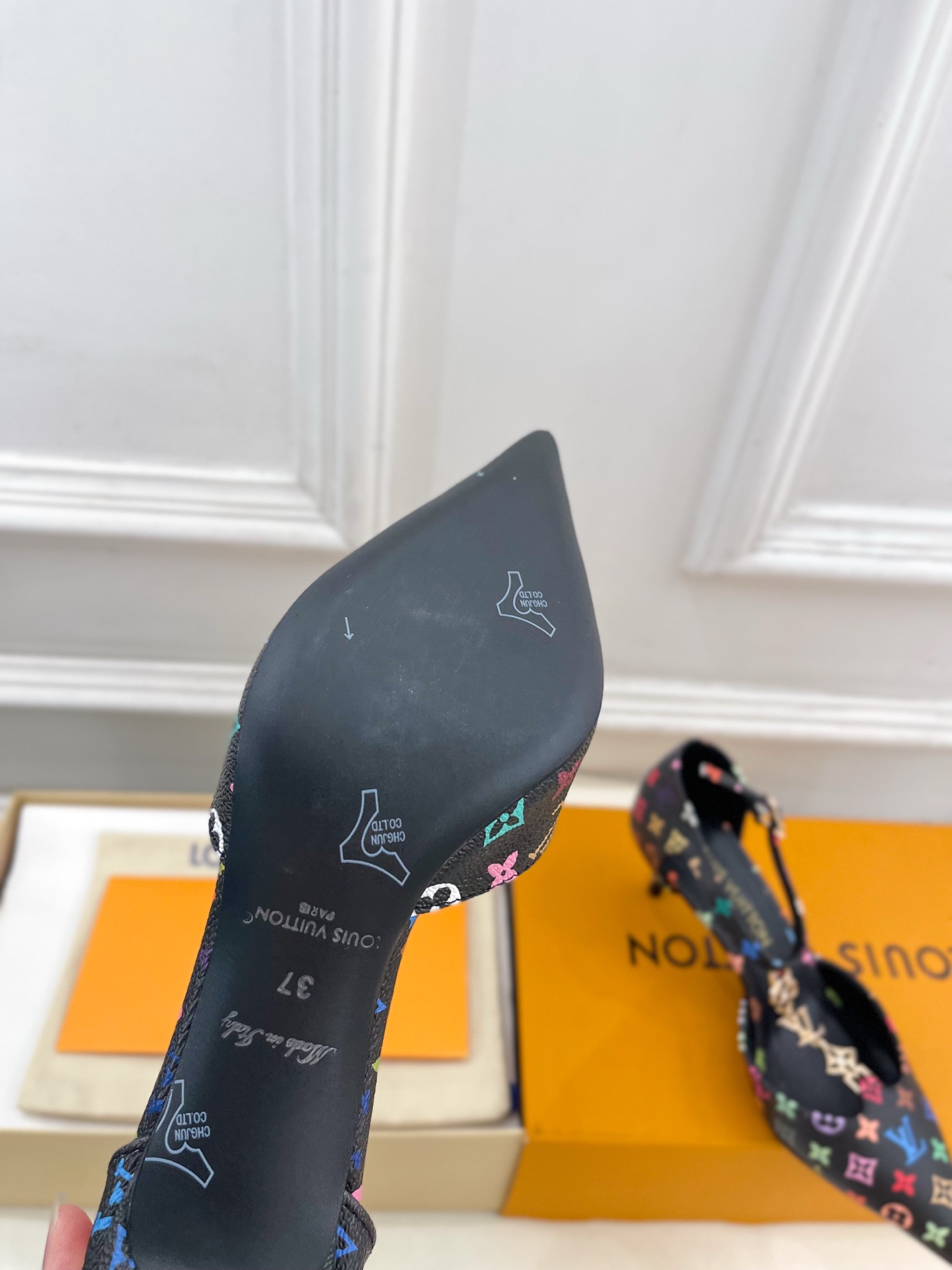 Designer Heeled Shoe