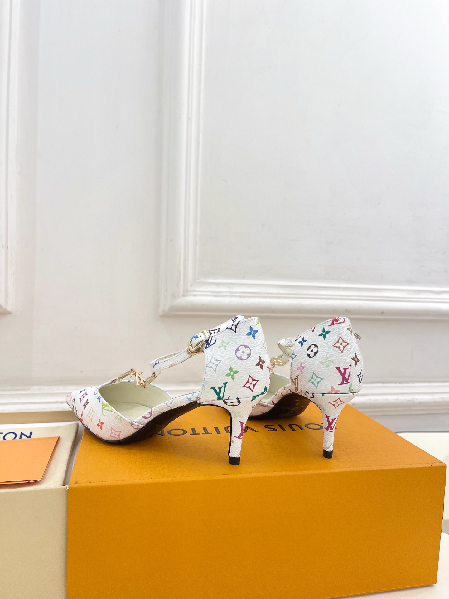 Designer Heeled Shoe
