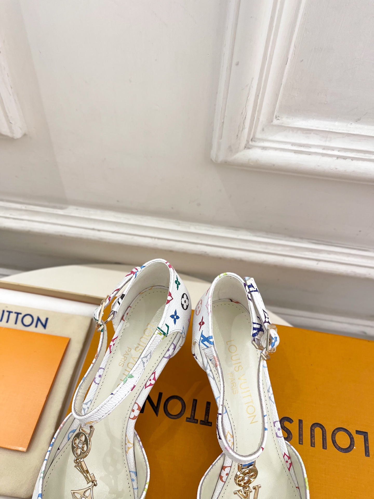Designer Heeled Shoe