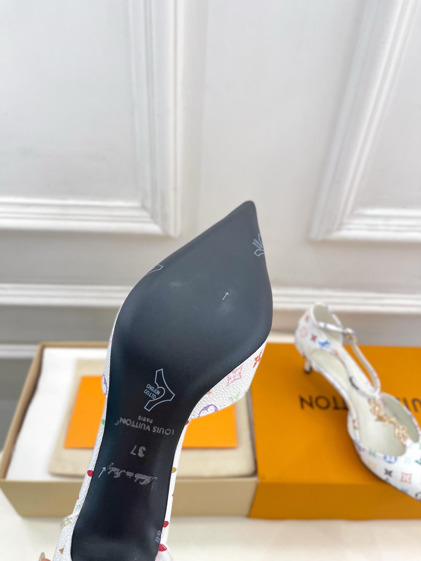 Designer Heeled Shoe