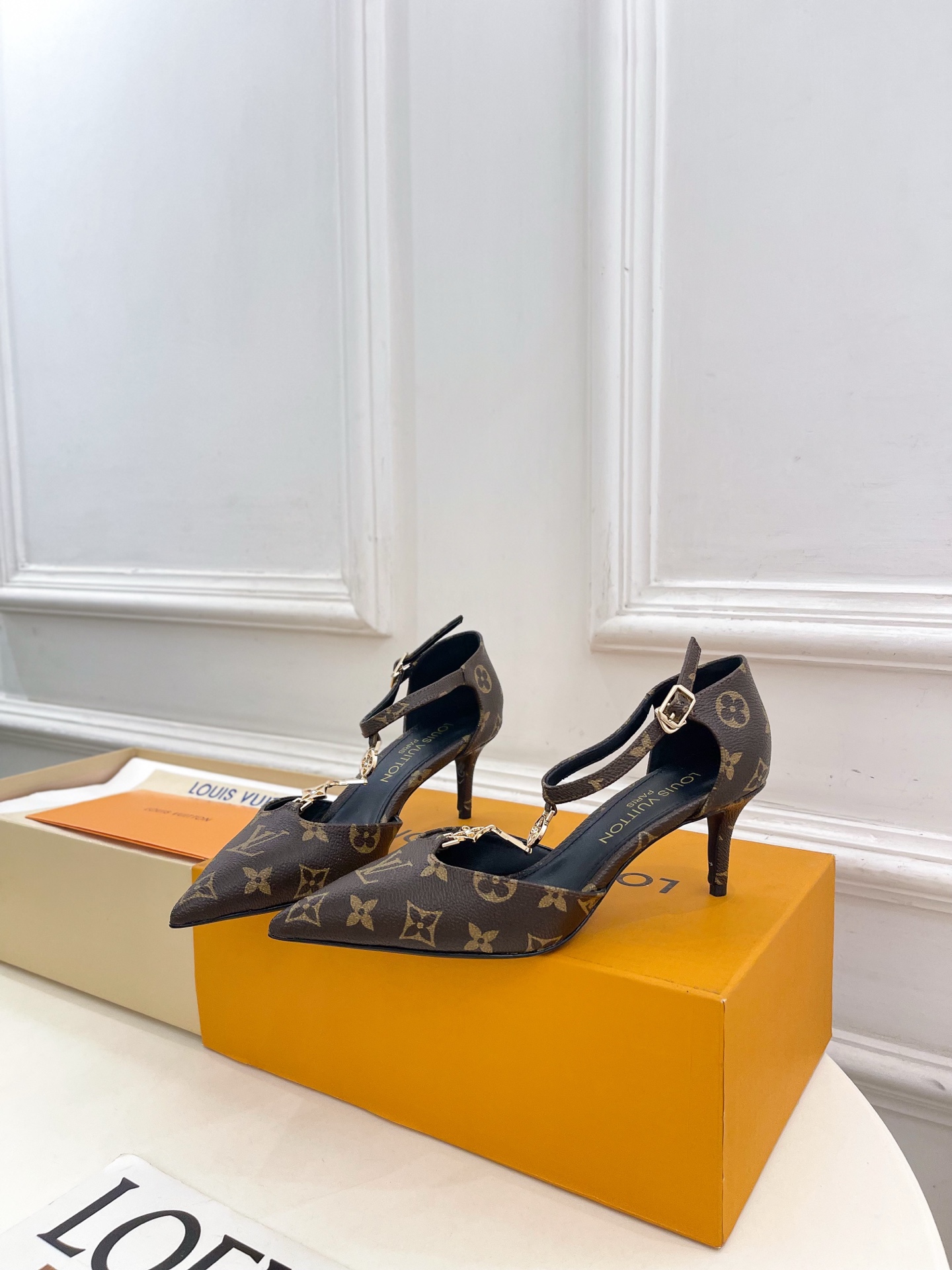 Designer Heeled Shoe