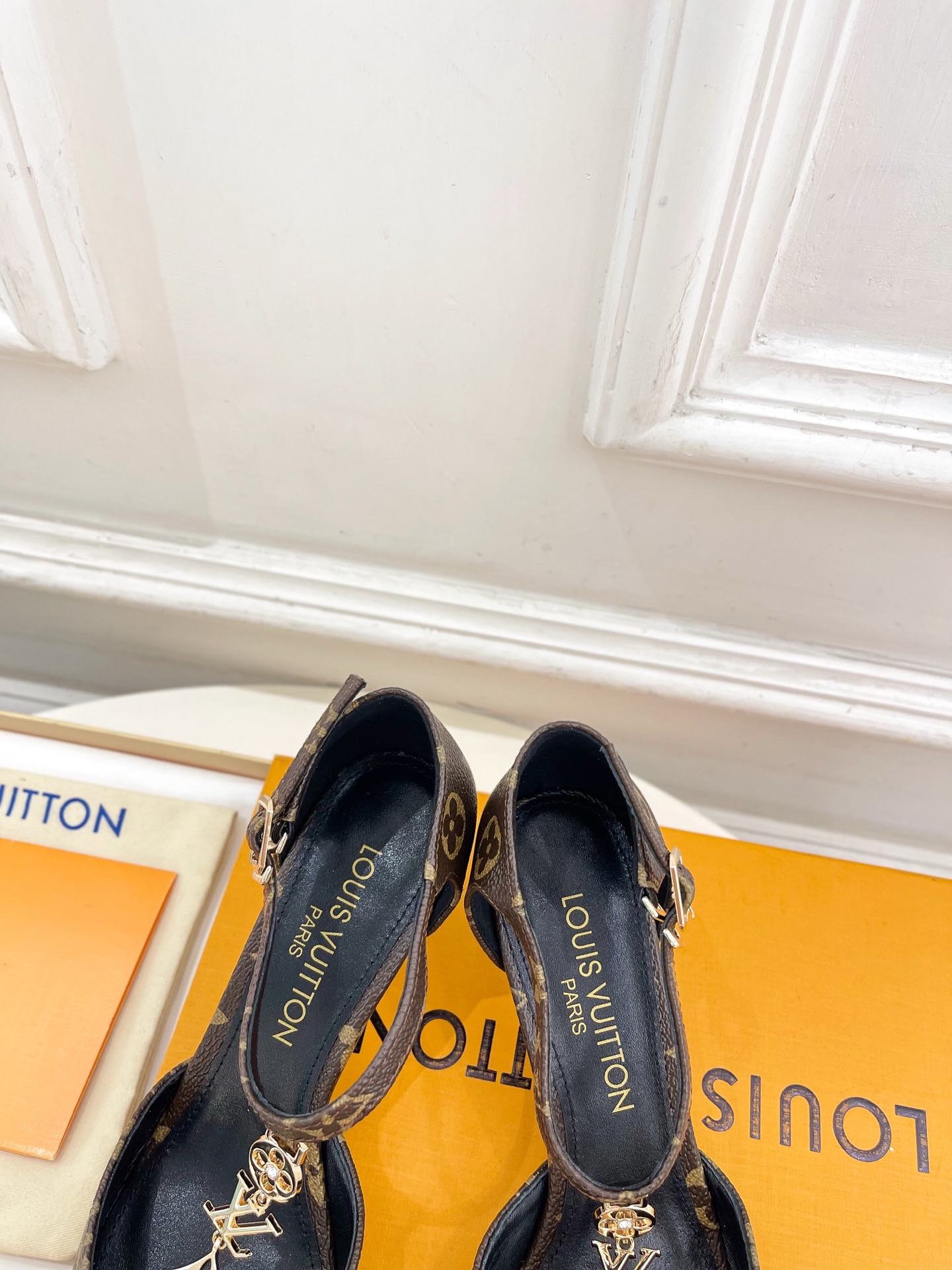 Designer Heeled Shoe