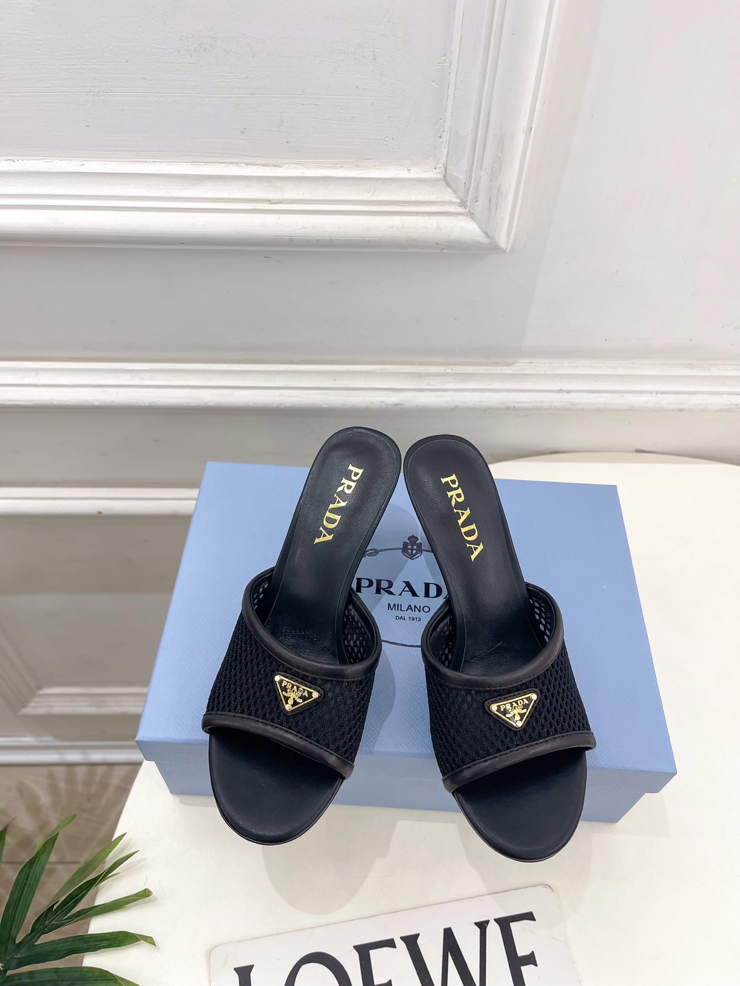 Prada Style Leather Women's Shoes Lookbook Reference image 1