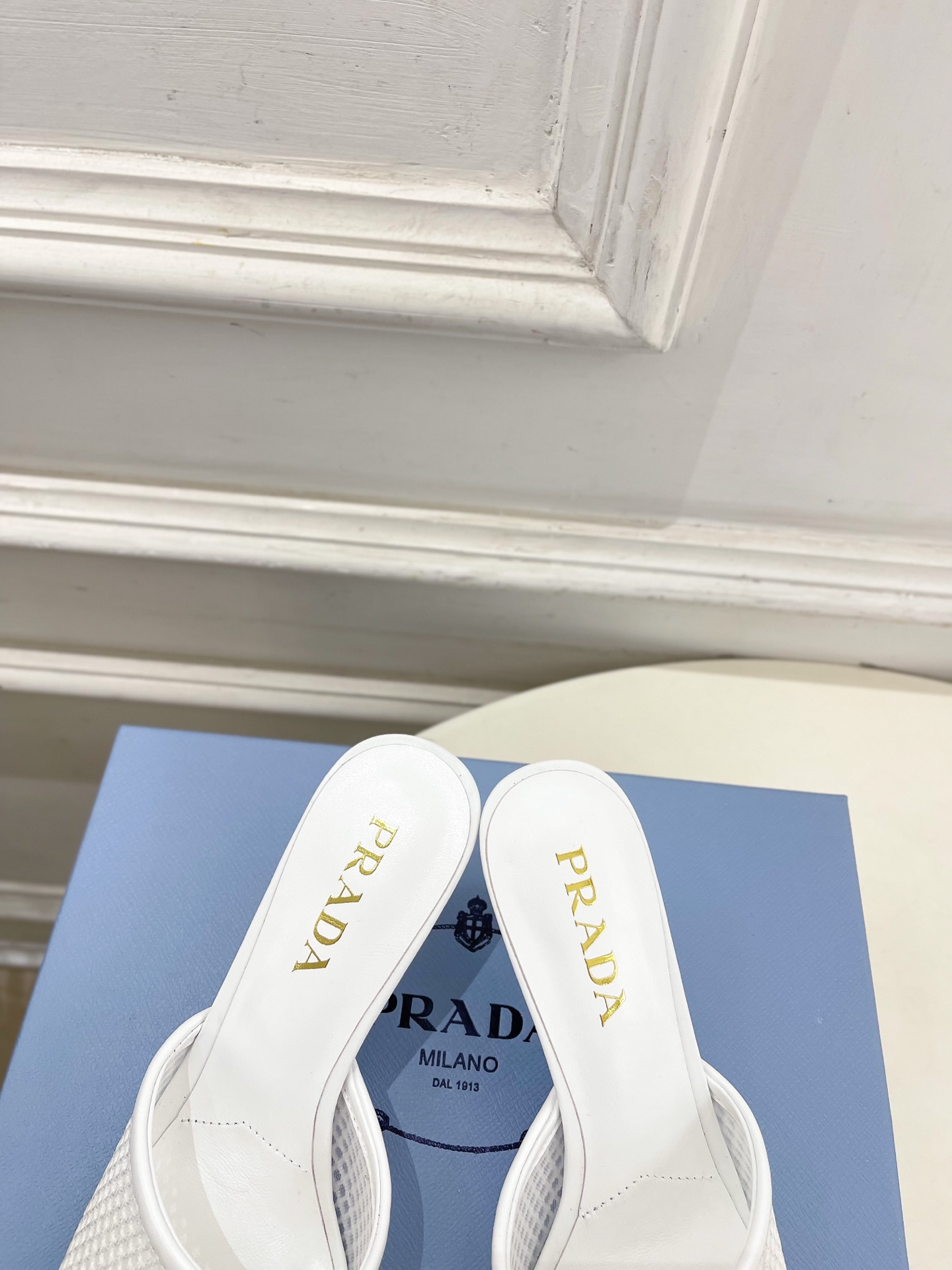 Prada Style Leather Women's Shoes style reference detail image 7 from source 784784