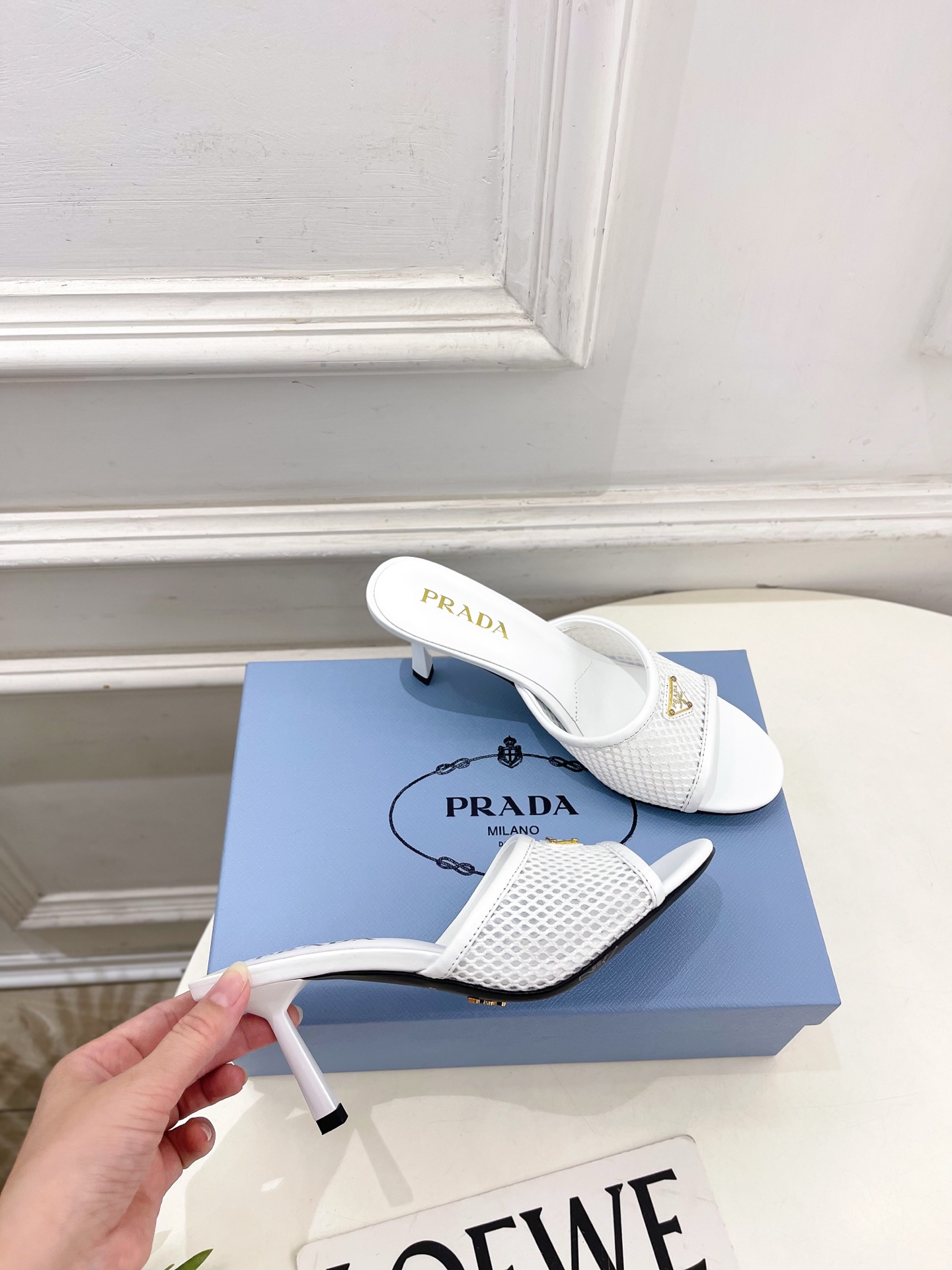 Prada Style Leather Women's Shoes style reference detail image 4 from source 784784
