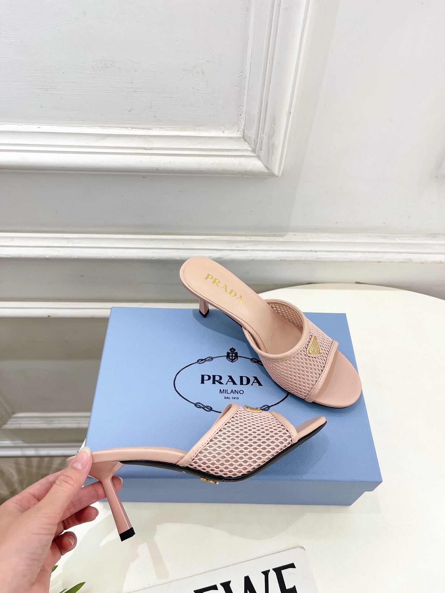 Prada Style Leather Women's Shoes style reference detail image 7 from source 784785