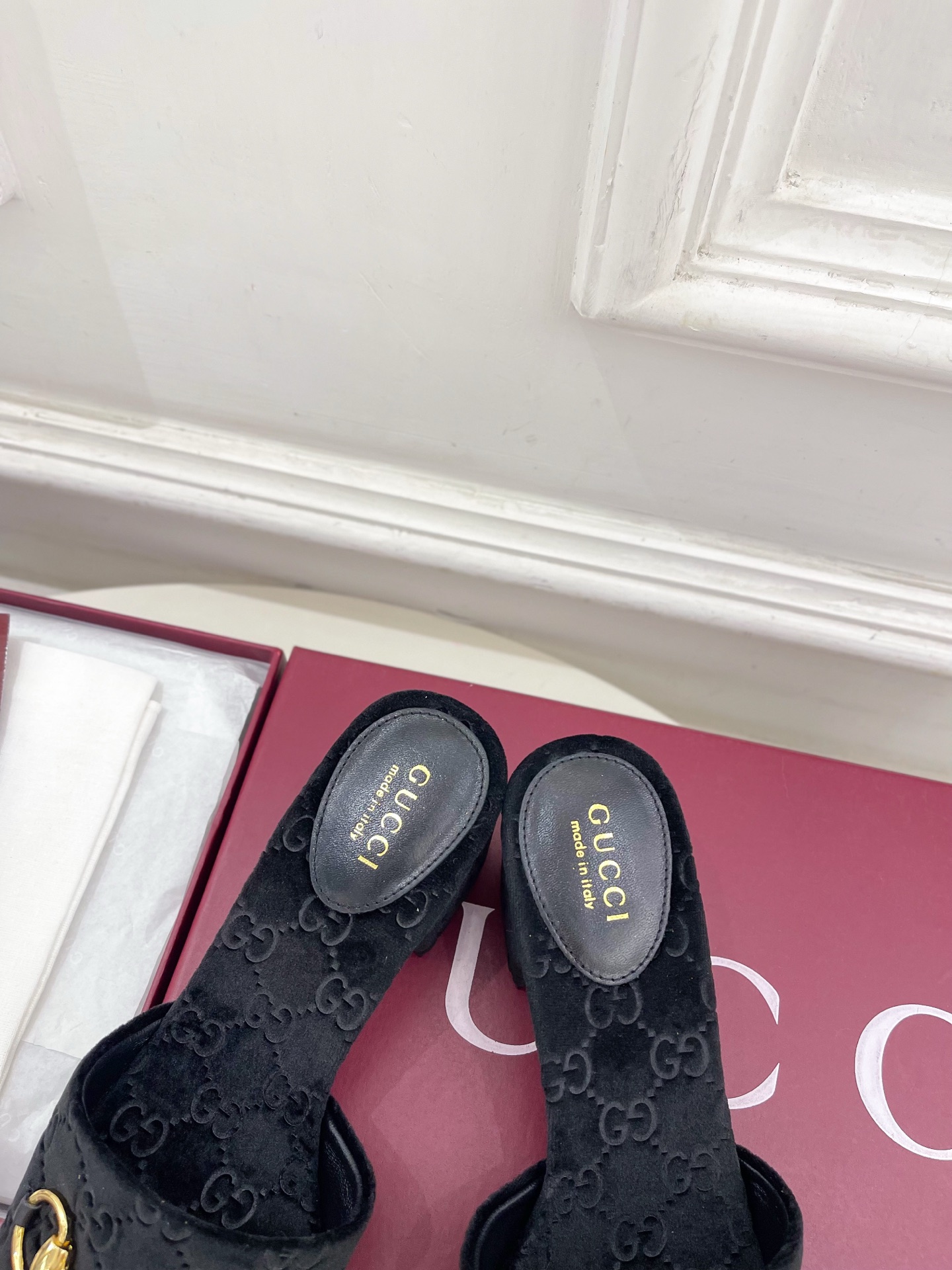Gucci Style Leather Women's Shoes style reference detail image 8 from source 784536