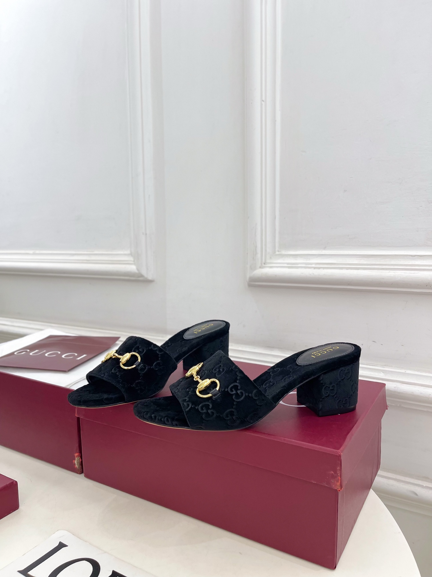 Gucci Style Leather Women's Shoes style reference detail image 3 from source 784536