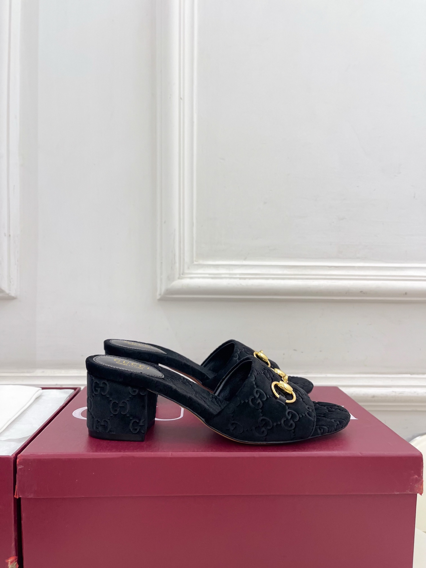 Gucci Style Leather Women's Shoes Lookbook Reference image 2