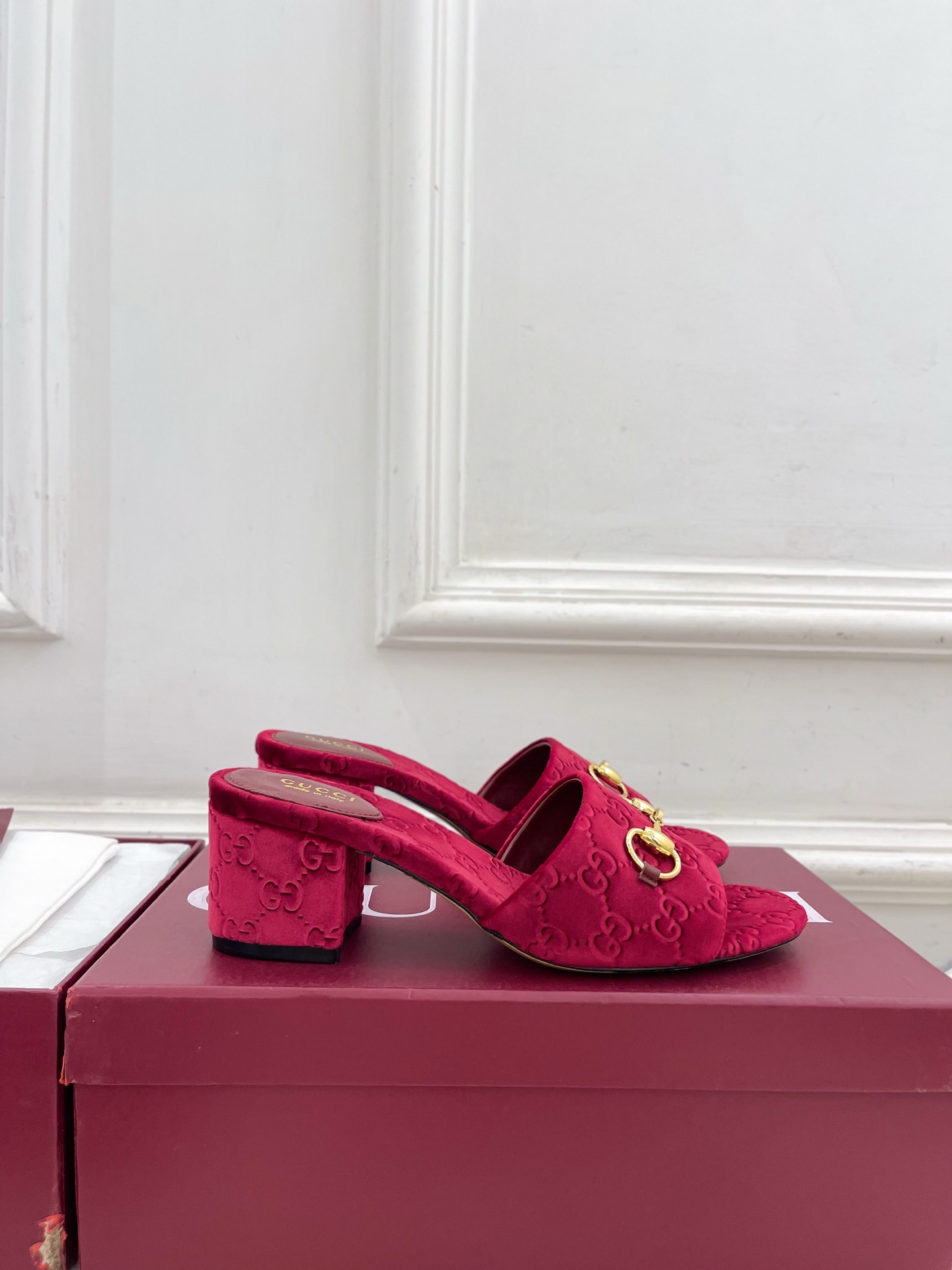 Gucci Style Leather Women's Shoes Lookbook Reference image 2