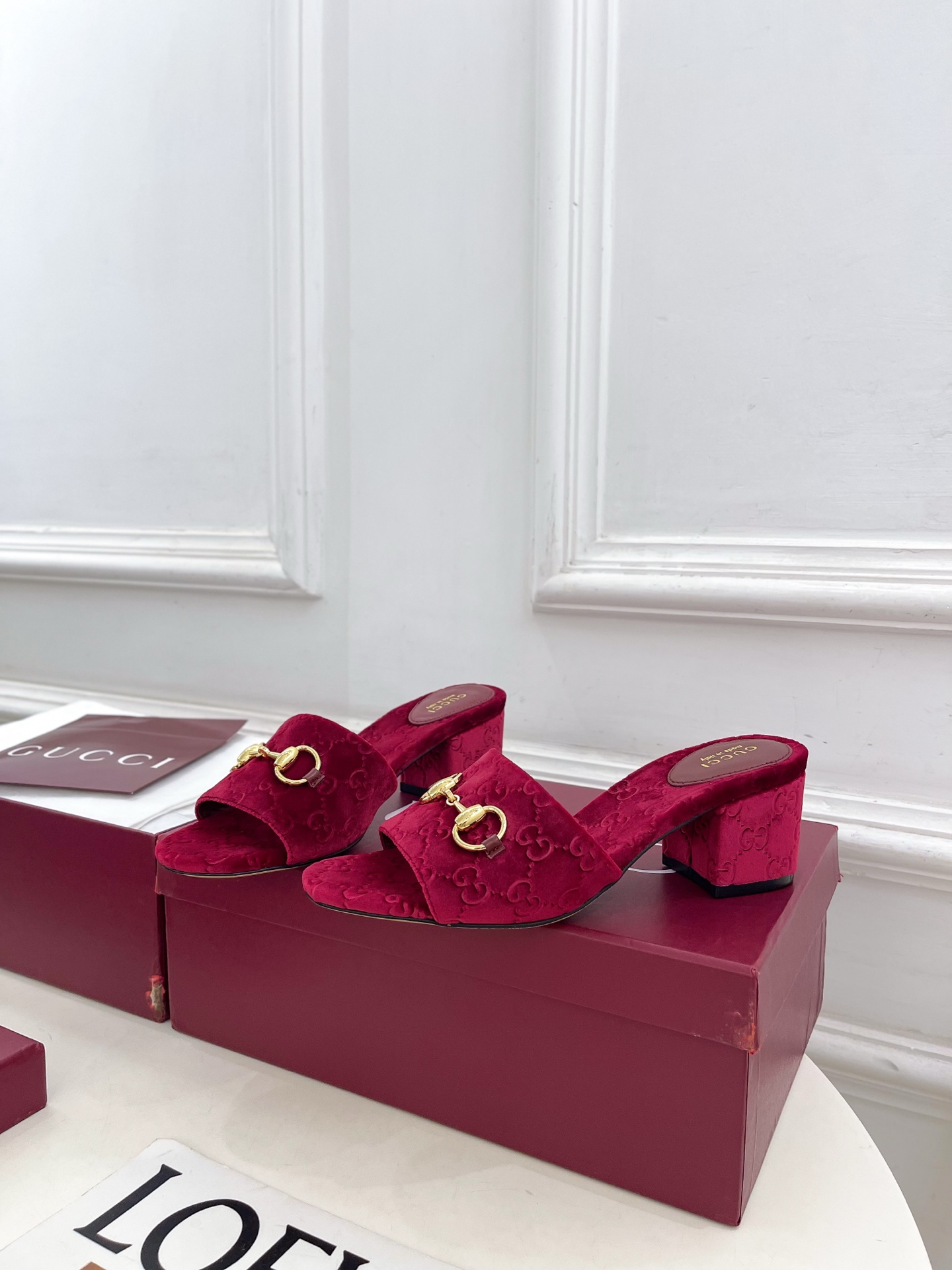 Gucci Style Leather Women's Shoes style reference detail image 3 from source 784537