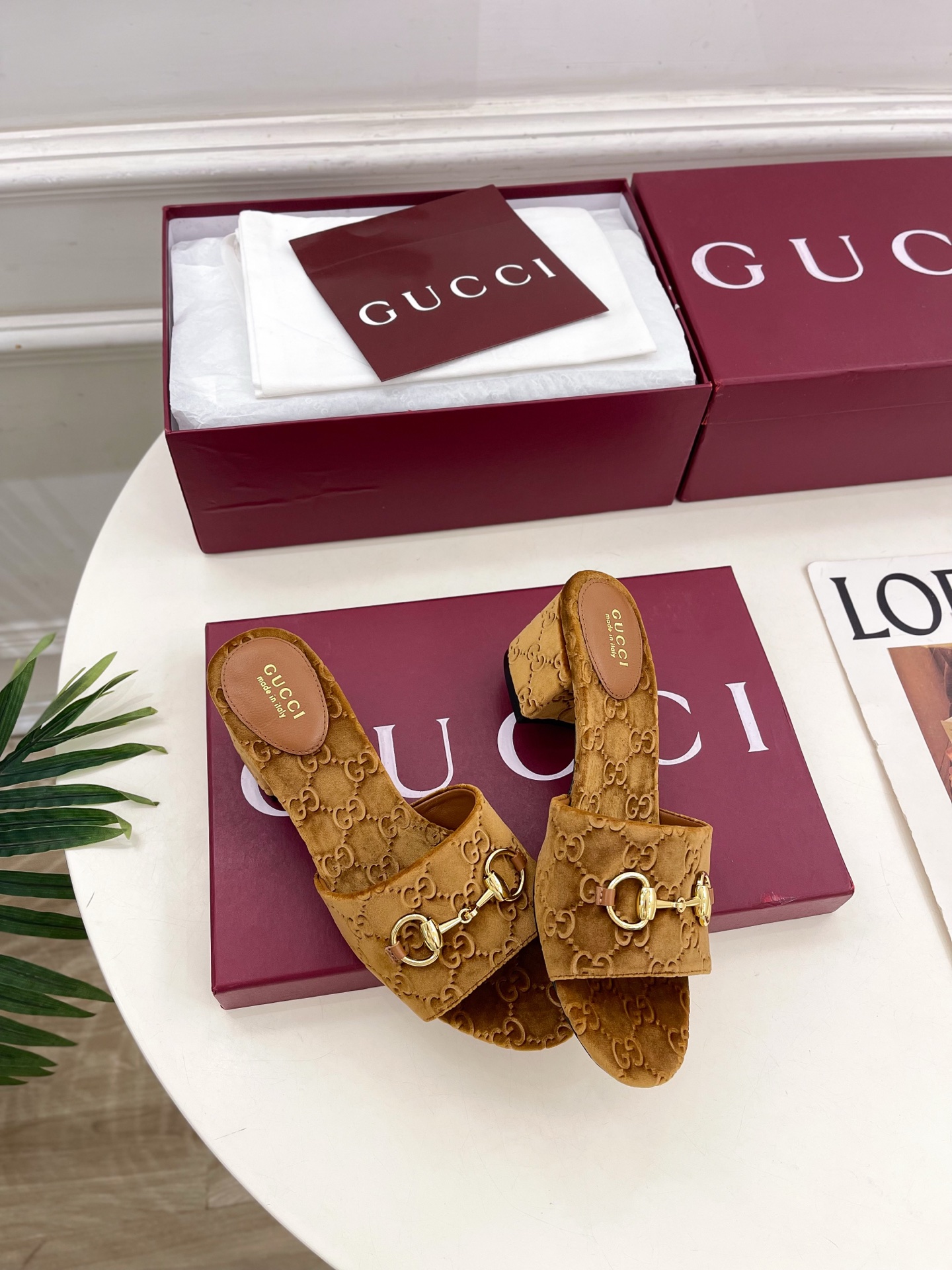 Gucci Style Leather Women's Shoes style reference detail image 4 from source 784538
