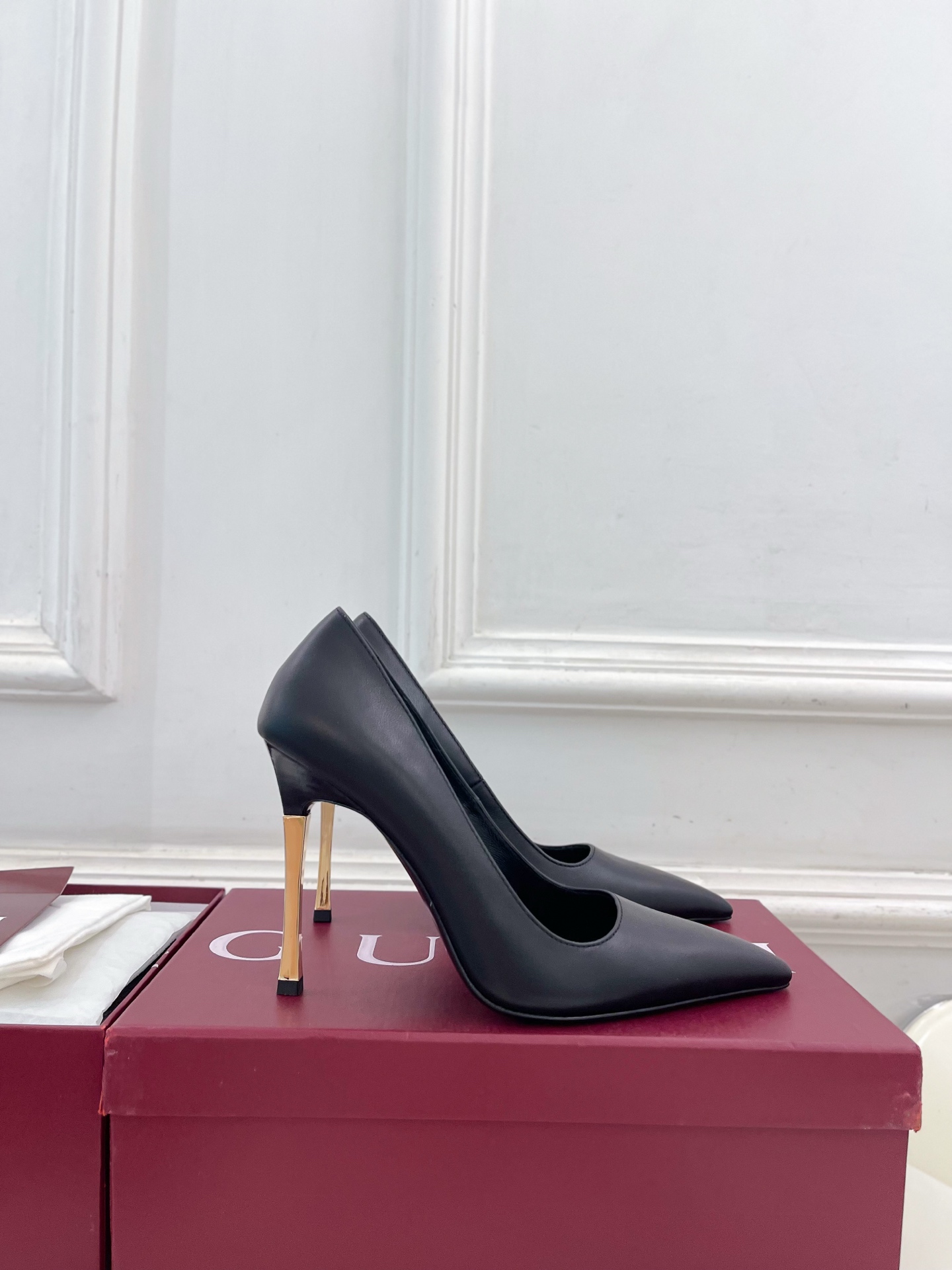 Designer Heeled Shoe