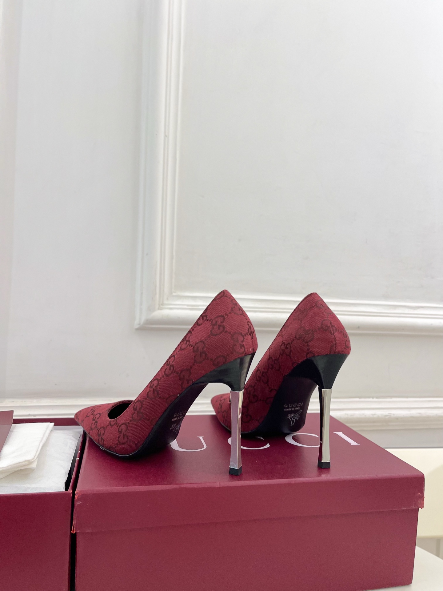 Designer Heeled Shoe