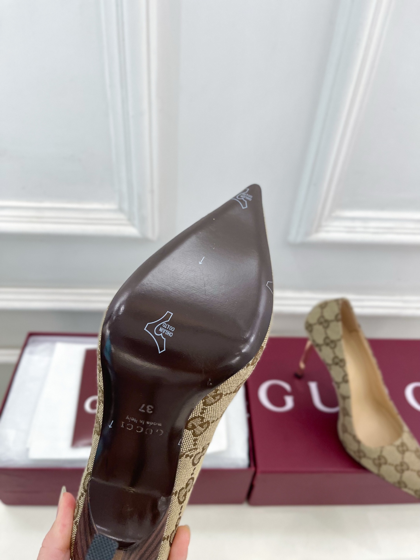 Designer Heeled Shoe