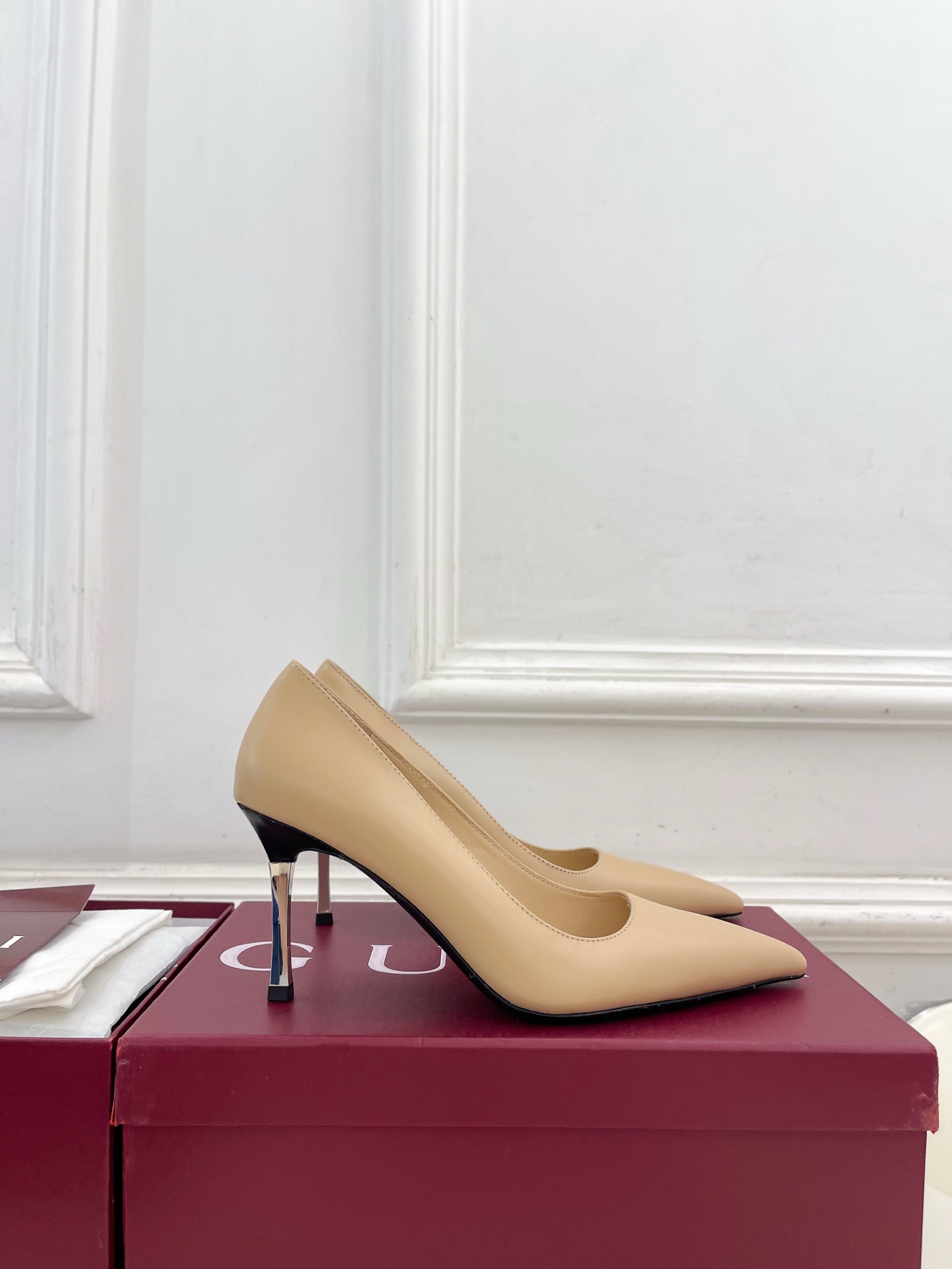 Designer Heeled Shoe