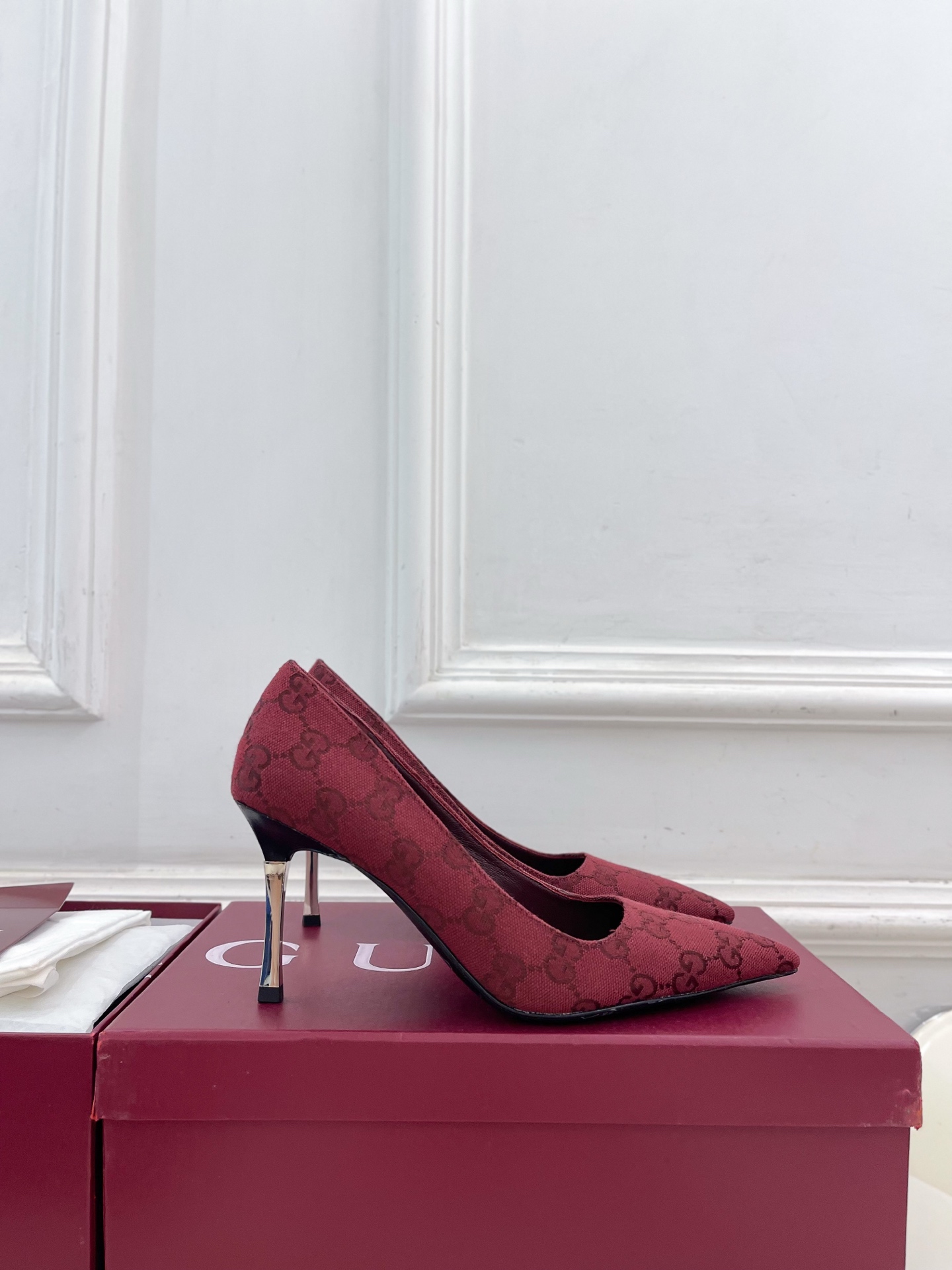 Designer Heeled Shoe