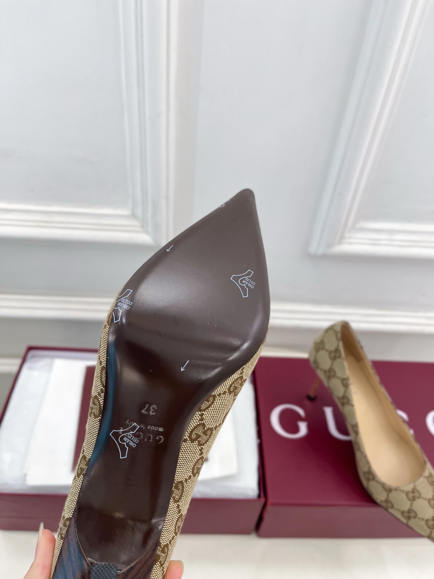 Designer Heeled Shoe