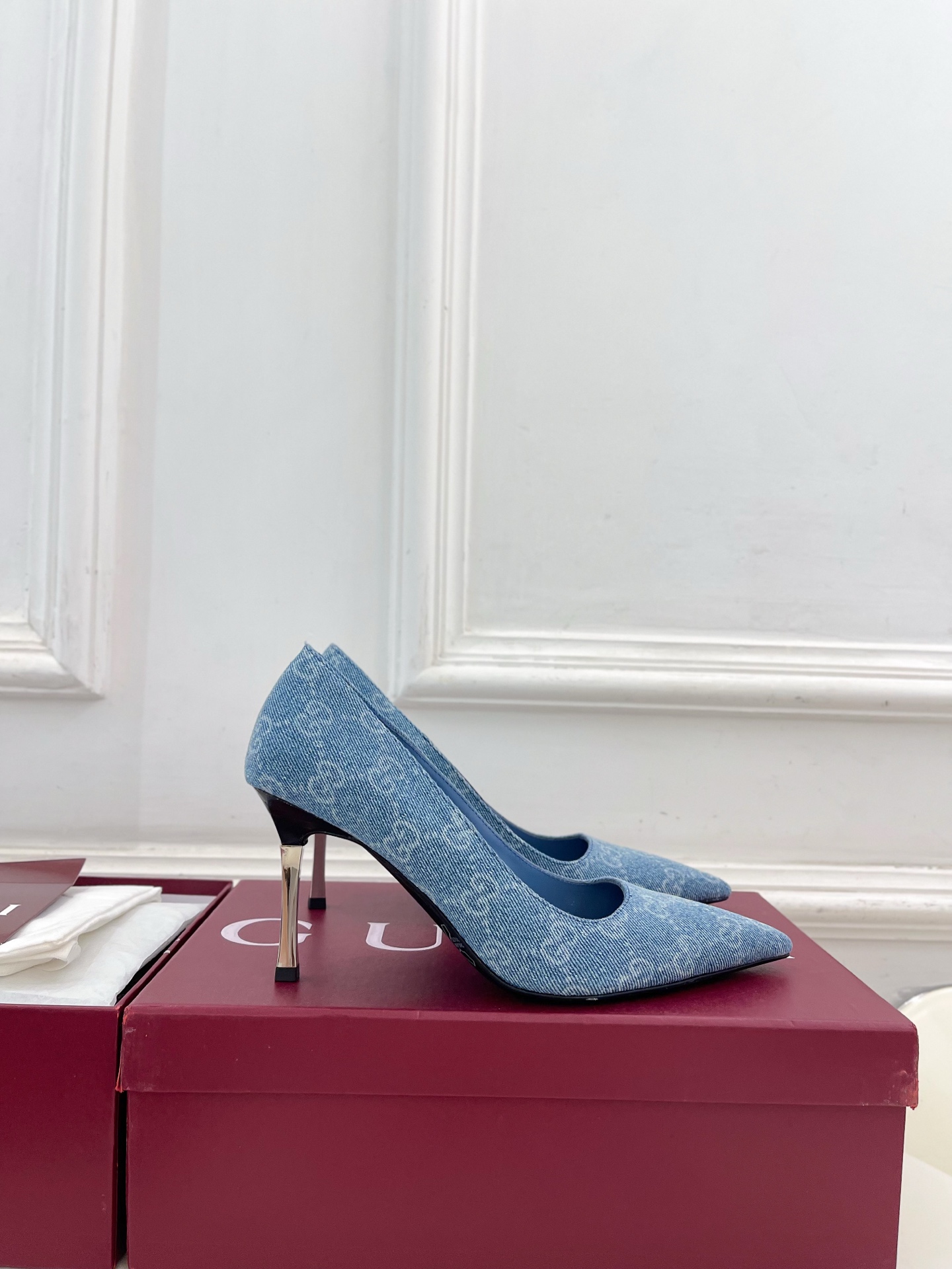 Designer Heeled Shoe
