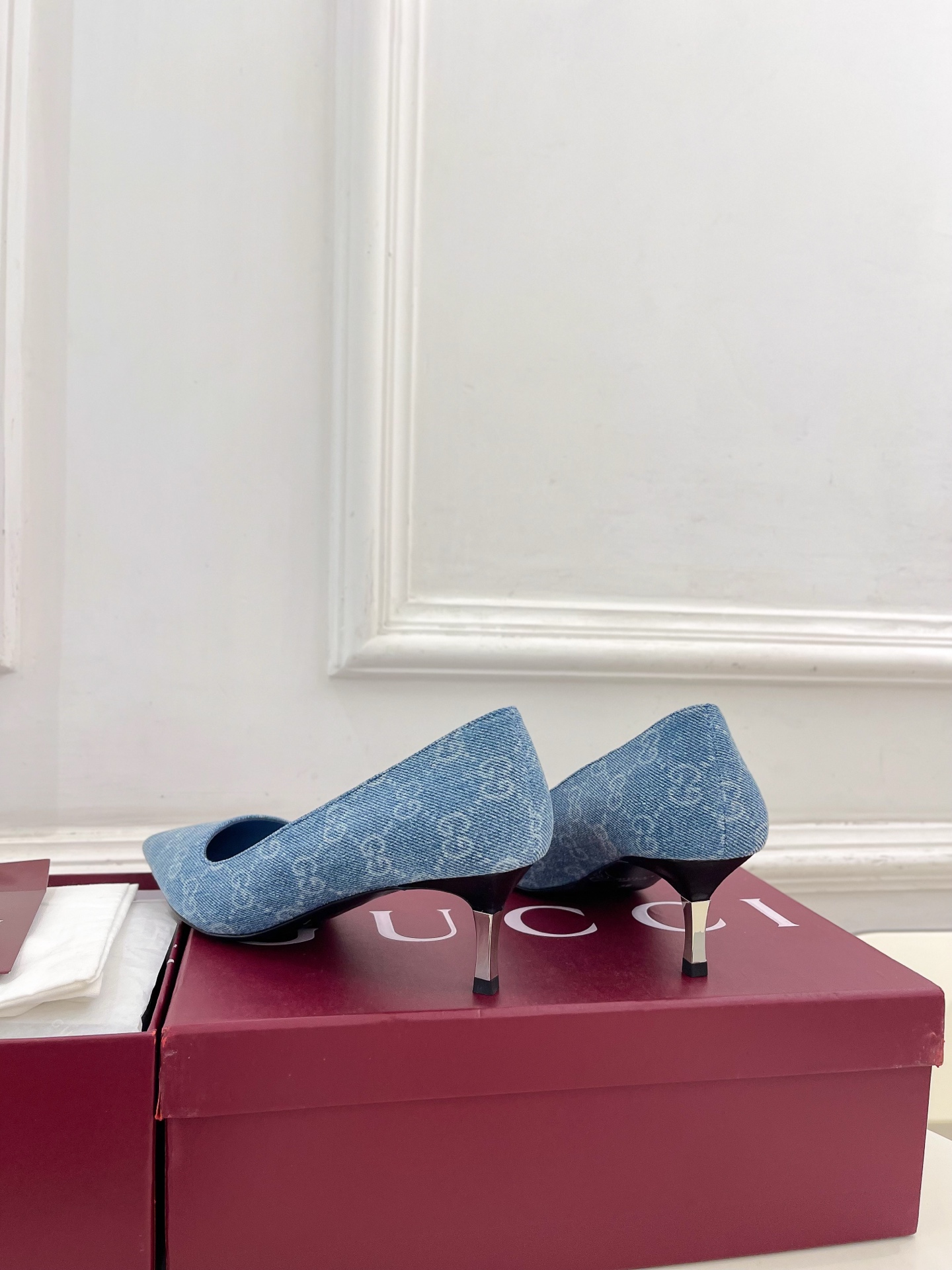 Designer Heeled Shoe