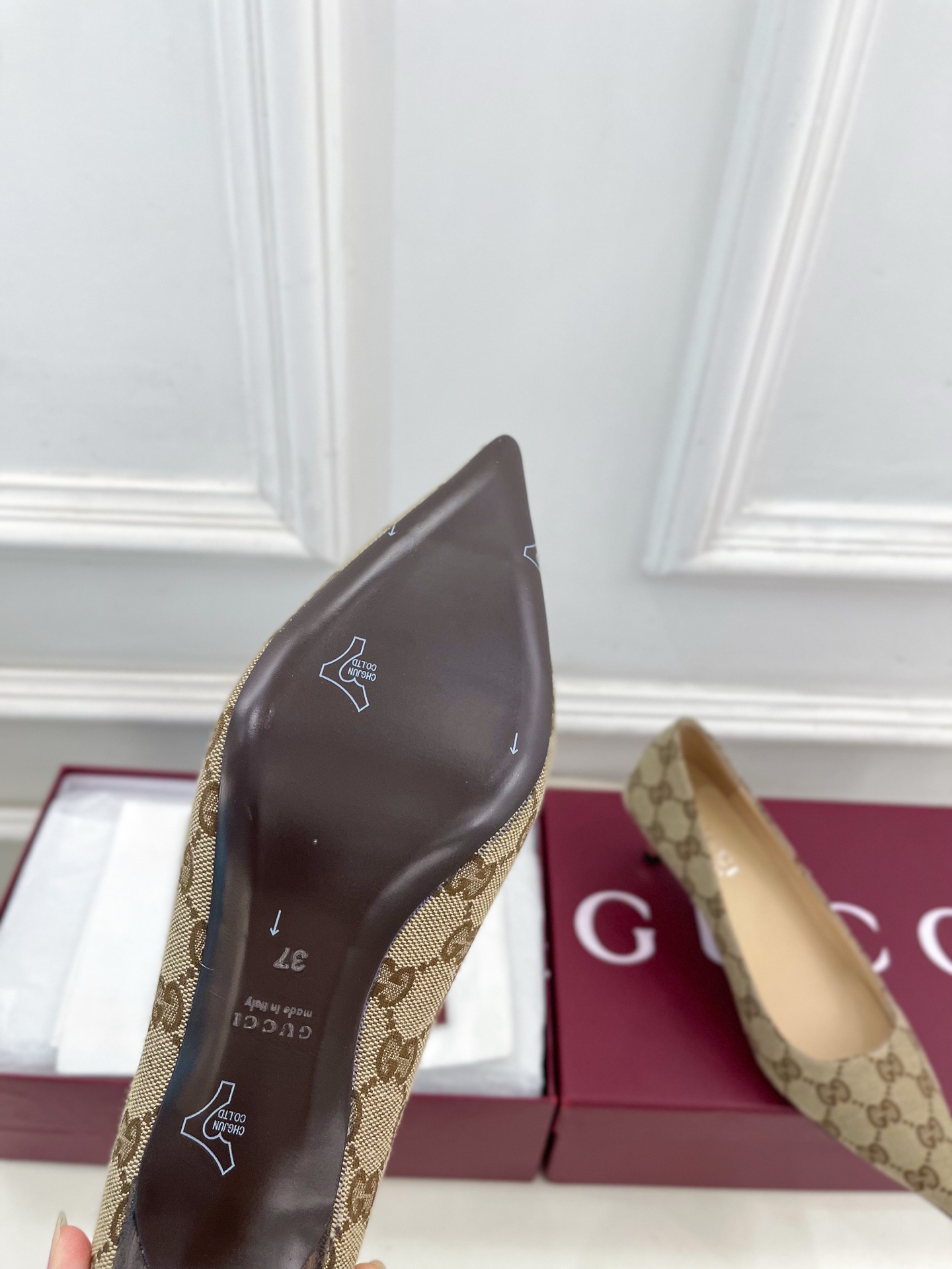 Designer Heeled Shoe